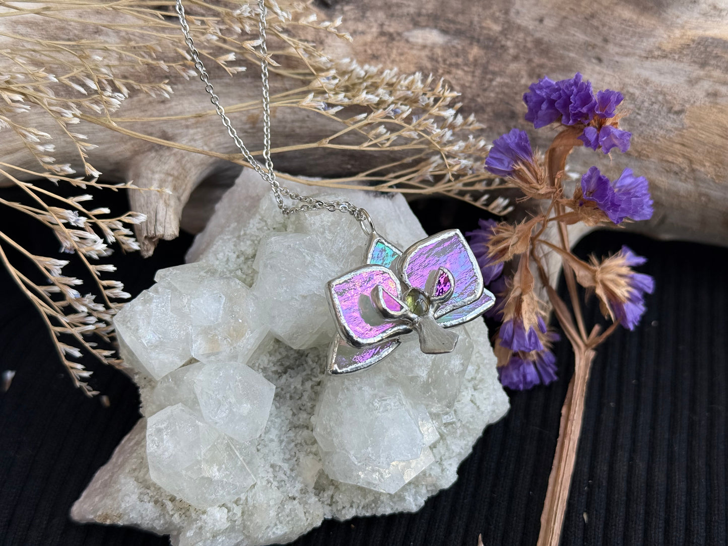 " . Necklace Orchid White Pearl with Chrysoberyl Cat’s Eye” Stained glass tropical flower 3D, art jewelry