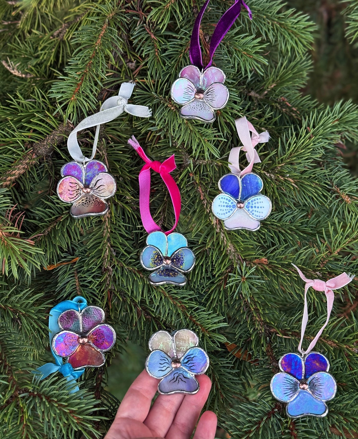 " .  CHOOSE COLOR Decorative ORNAMENT Stained glass Pansy flower, Christmas decoration, Suncatcher