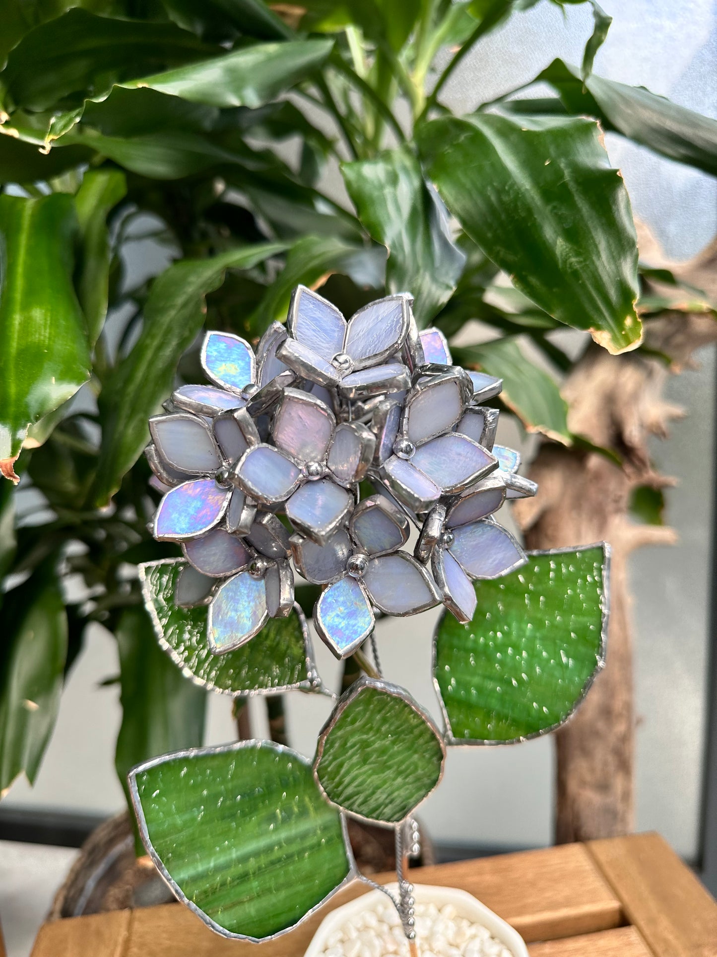 " . Lavender blue Hydrangea bunch iridescent in the pot”, Stained glass tropical flower 3D, Sun catcher, Table plant, Garden stick, Outdoor and gardening decor