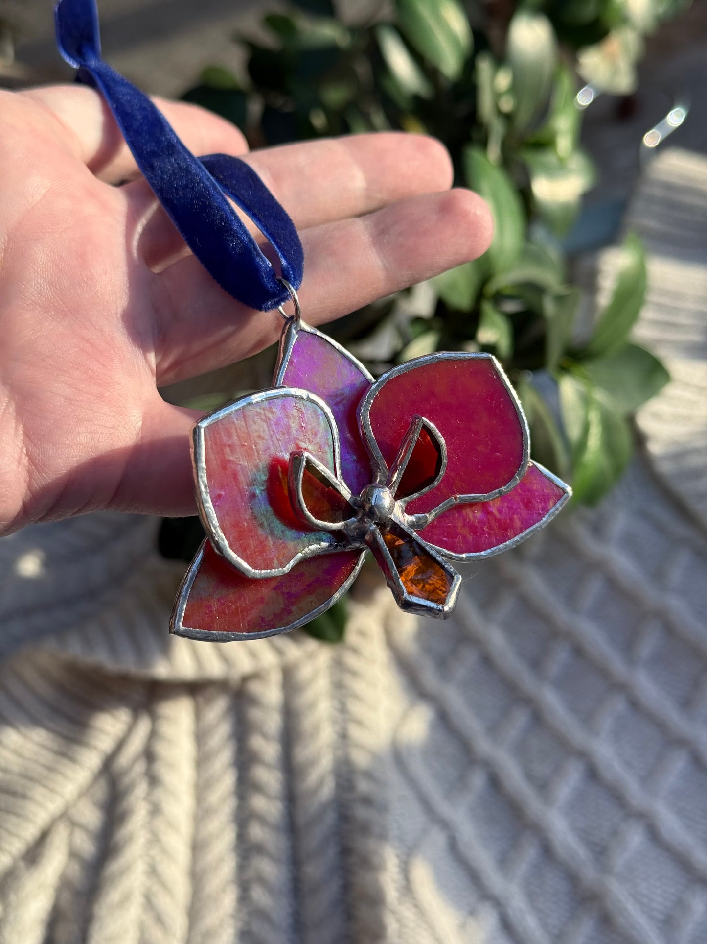 " . Orchid flower Red irid, Stained glass Decorative ORNAMENT, Christmas decoration, Suncatcher