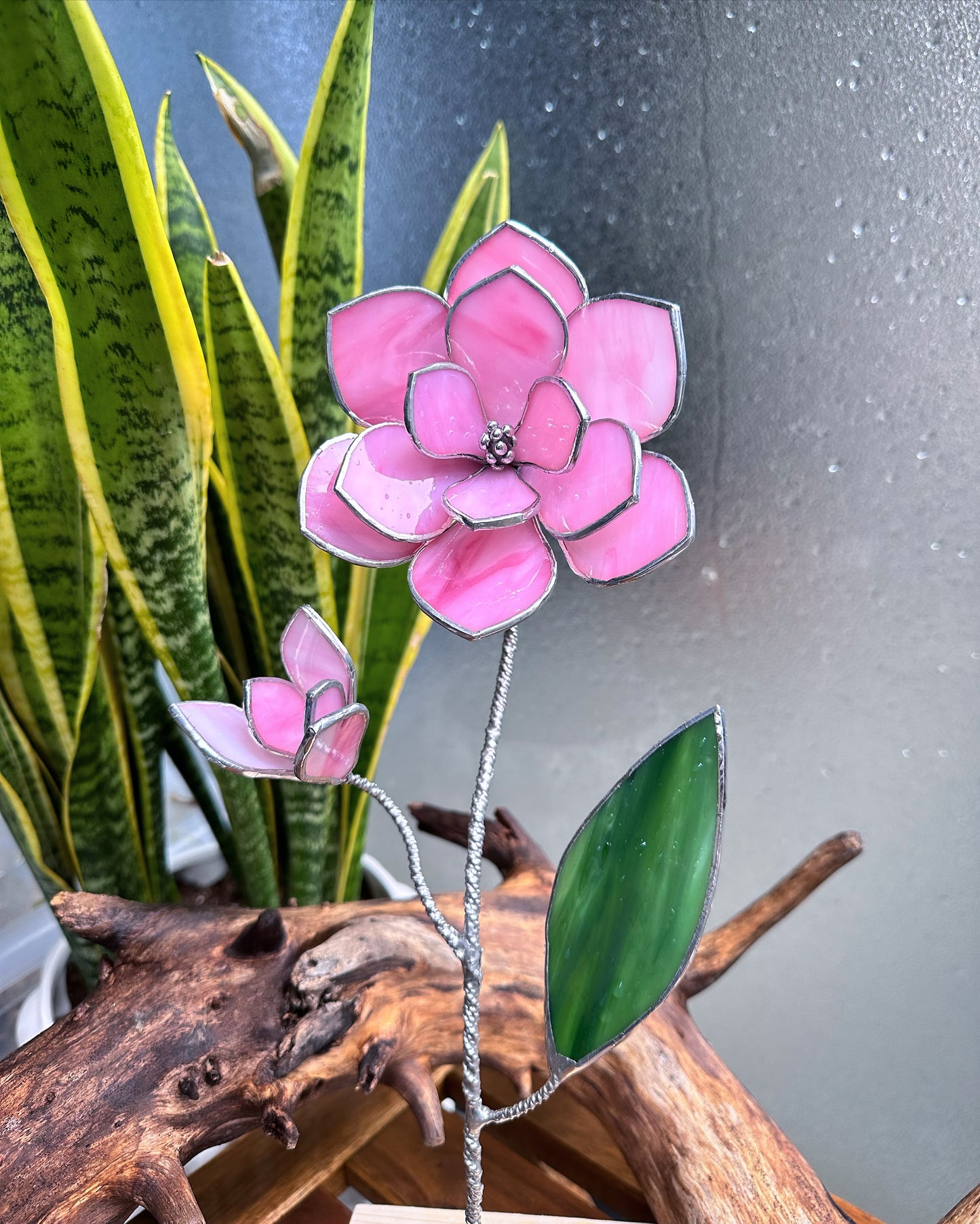 " . Pink Magnolia with a bud" Stained glass tropical flower Suncatcher Iridescent 3D, Table plant cactus decor, Home Garden stake, Mother’s Day gift, Outdoor and gardening, pot