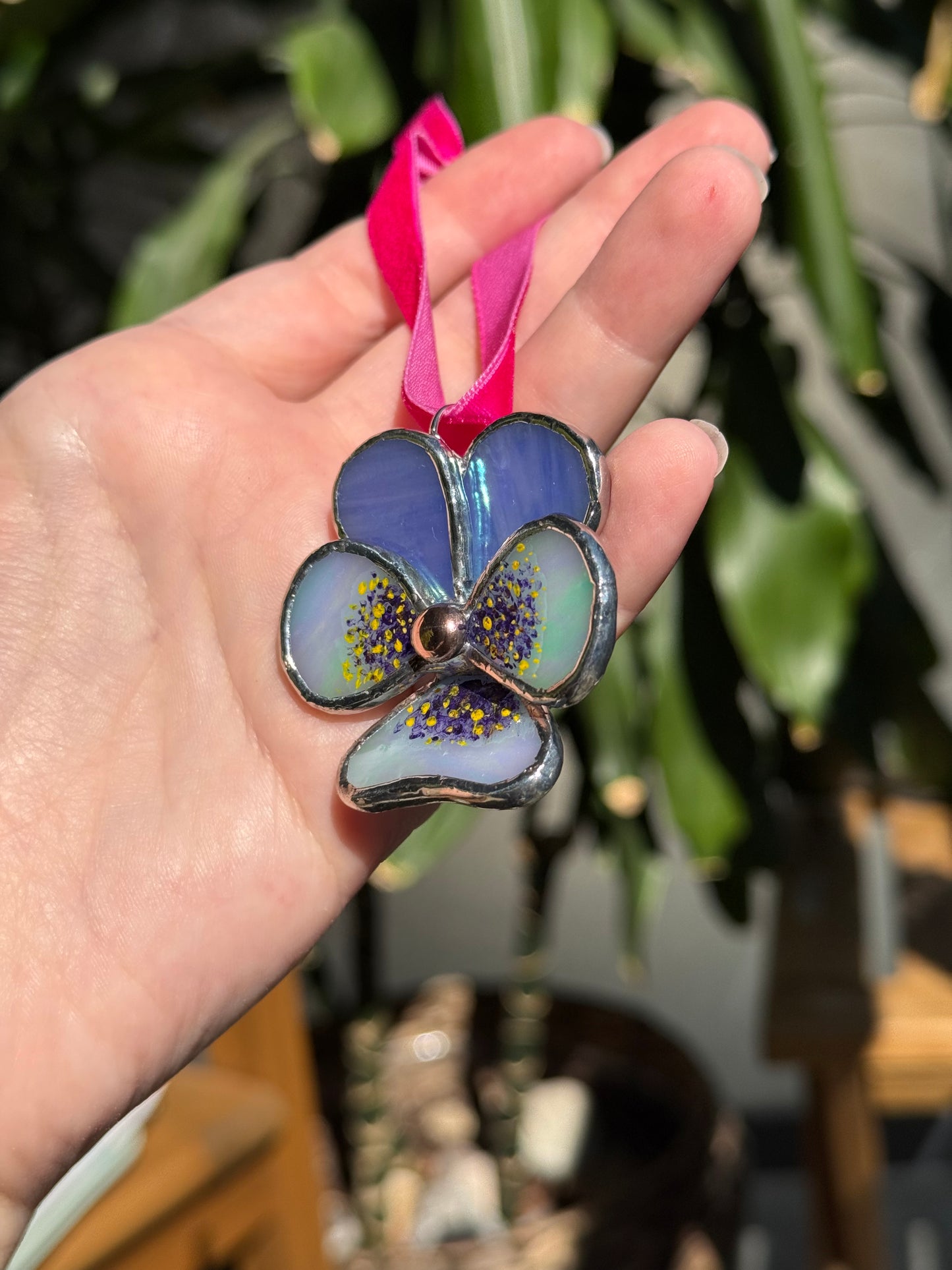 " . Pansy flower Blue & Light blue irid with pattern , Stained glass Decorative ORNAMENT, Christmas decoration, Suncatcher
