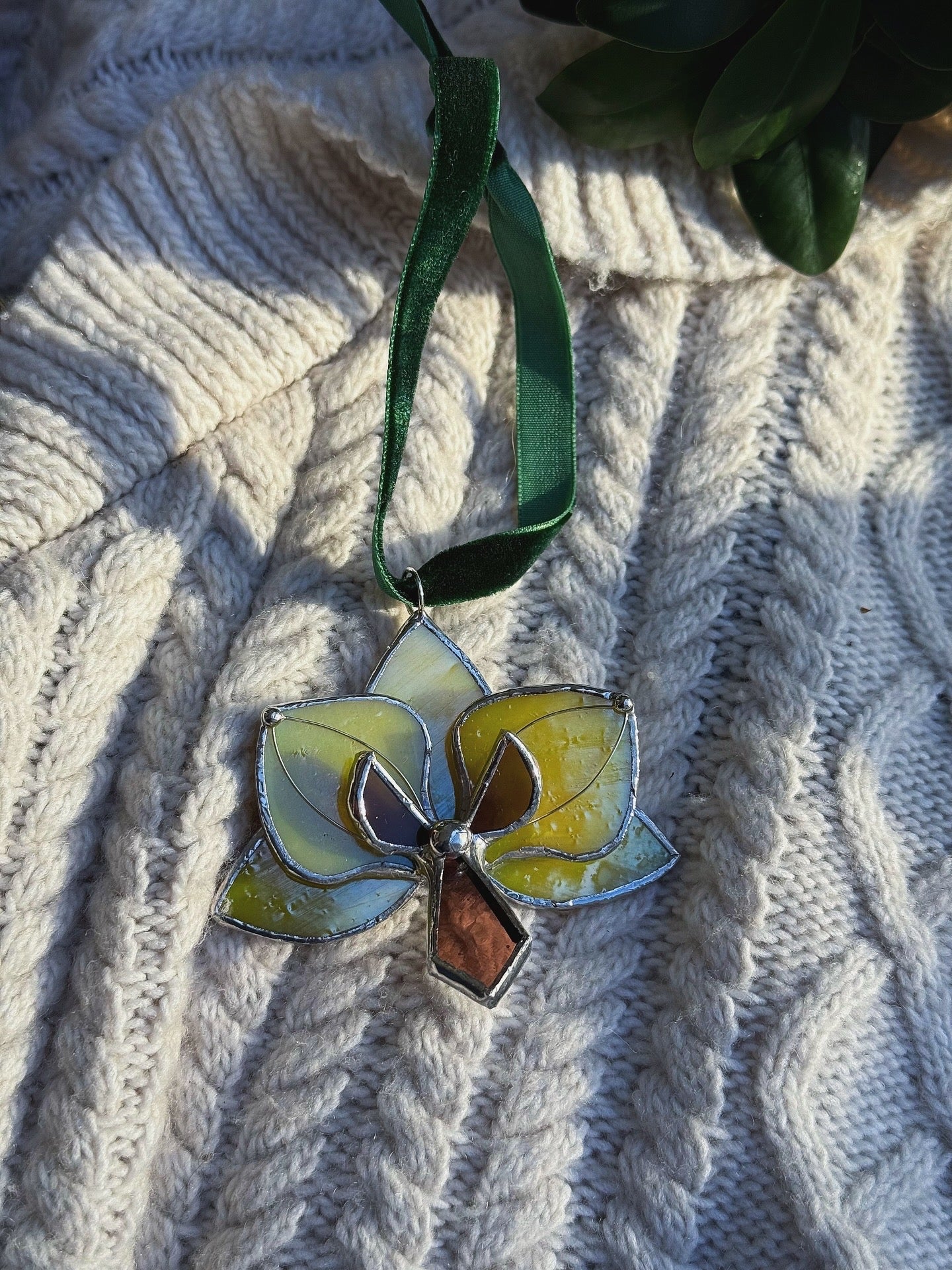 " . Orchid flower Lemon yellow irid, Stained glass Decorative ORNAMENT, Christmas decoration, Suncatcher