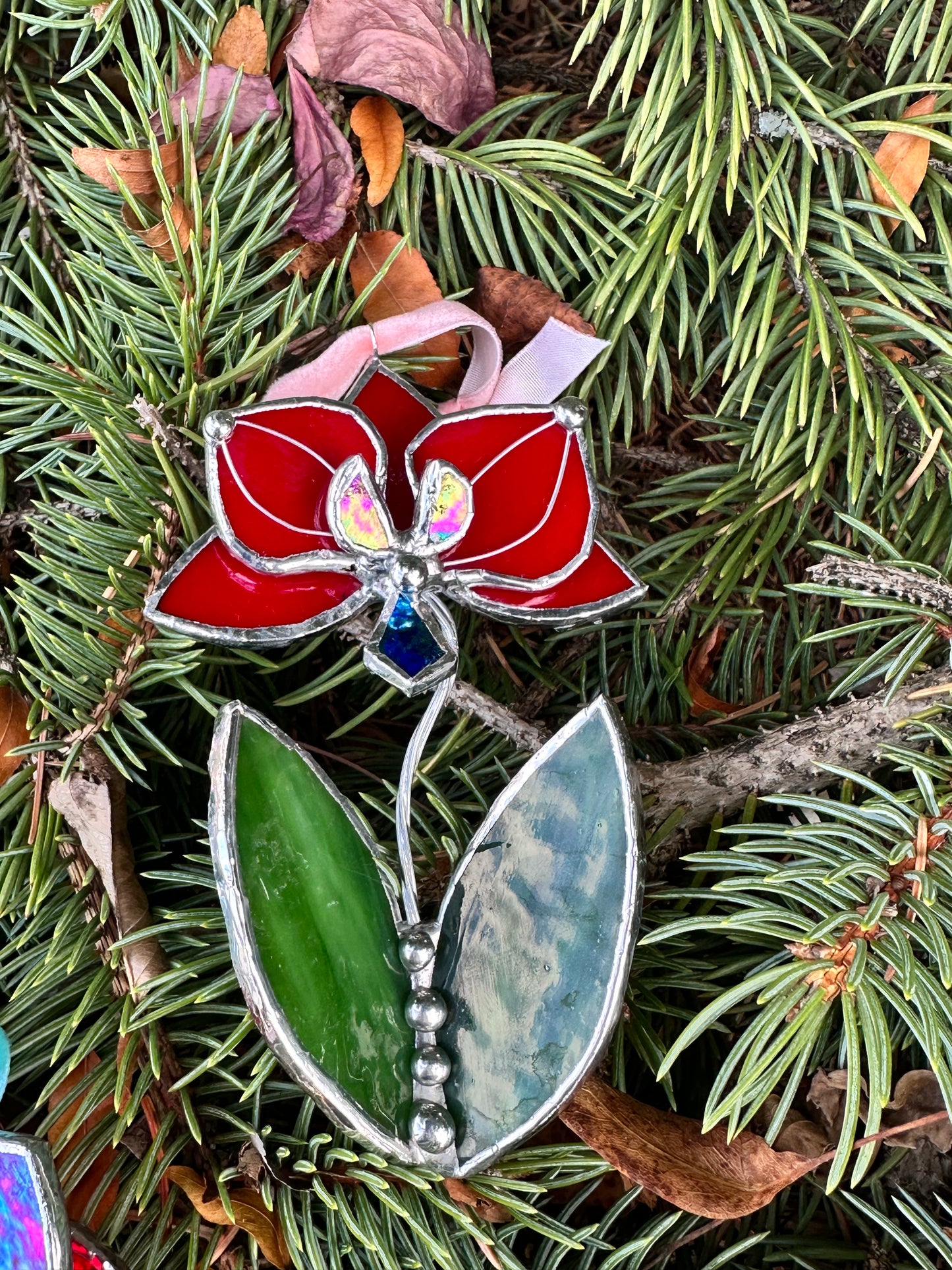Christmas tree ornament Orchid Red with veins. Set of 1, 3, 5, 7, 10. Stained glass Wall window decor, holiday decorations, lights
