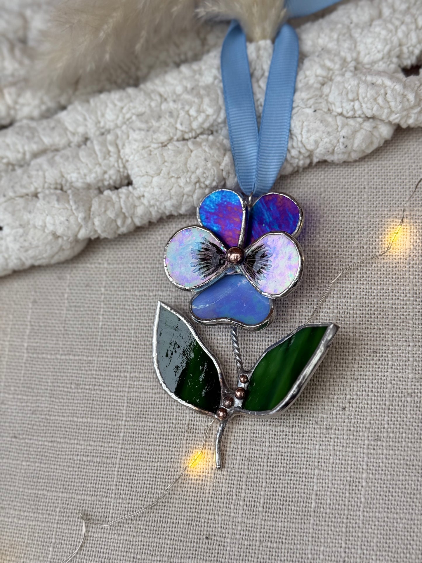 " . Pansy flower with leaves Indigo & light blue irid , Stained glass Decorative ORNAMENT, Christmas decoration, Suncatcher