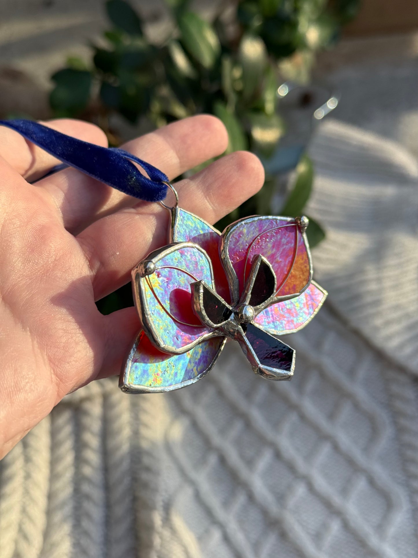 " . Orchid flower Berry Red irid, Stained glass Decorative ORNAMENT, Christmas decoration, Suncatcher