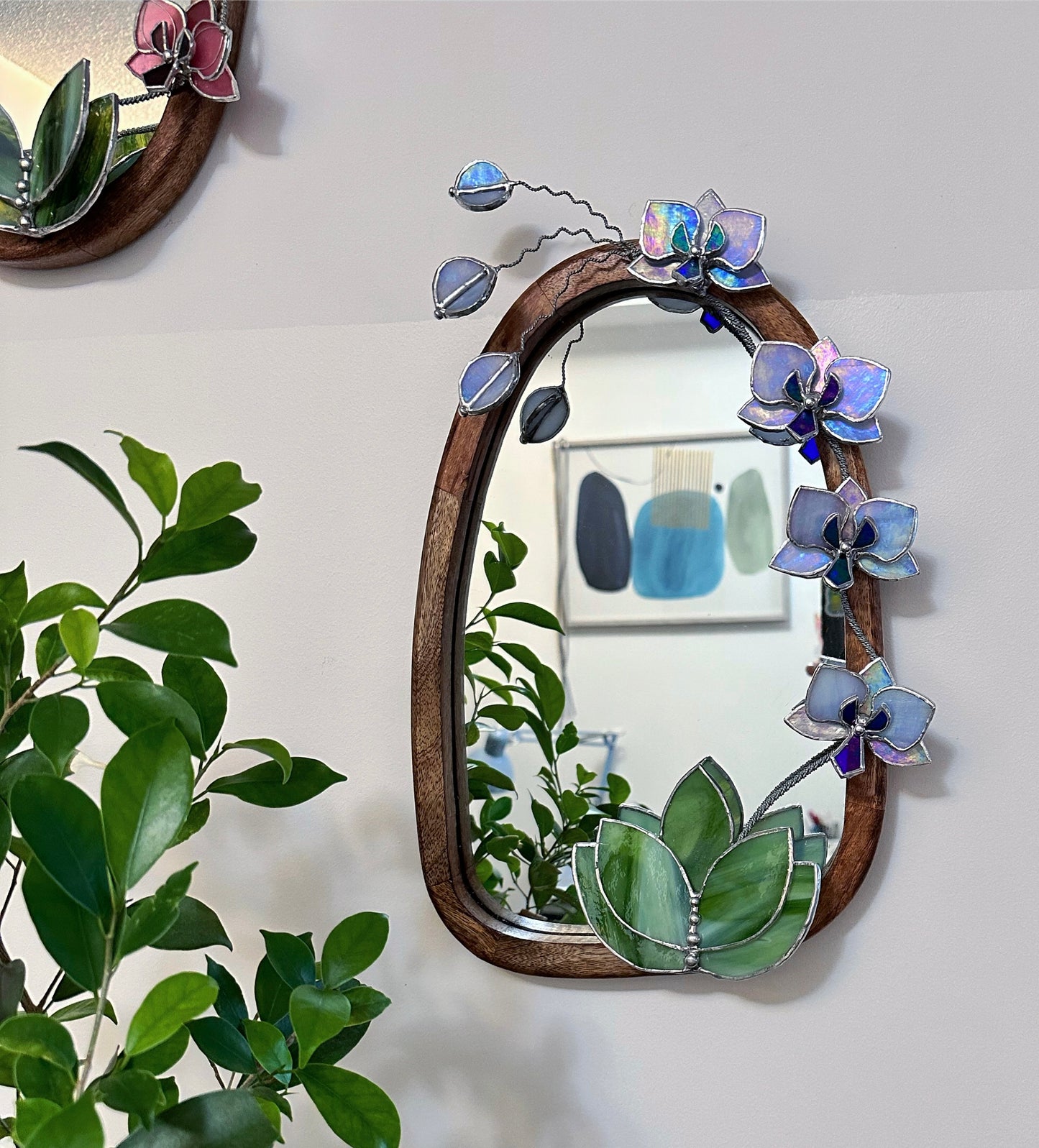 " .Lavender iridescent Orchid Mirror”, Stained glass flower Wall decor, Suncatcher, Home wedding Decor, Christmas gift