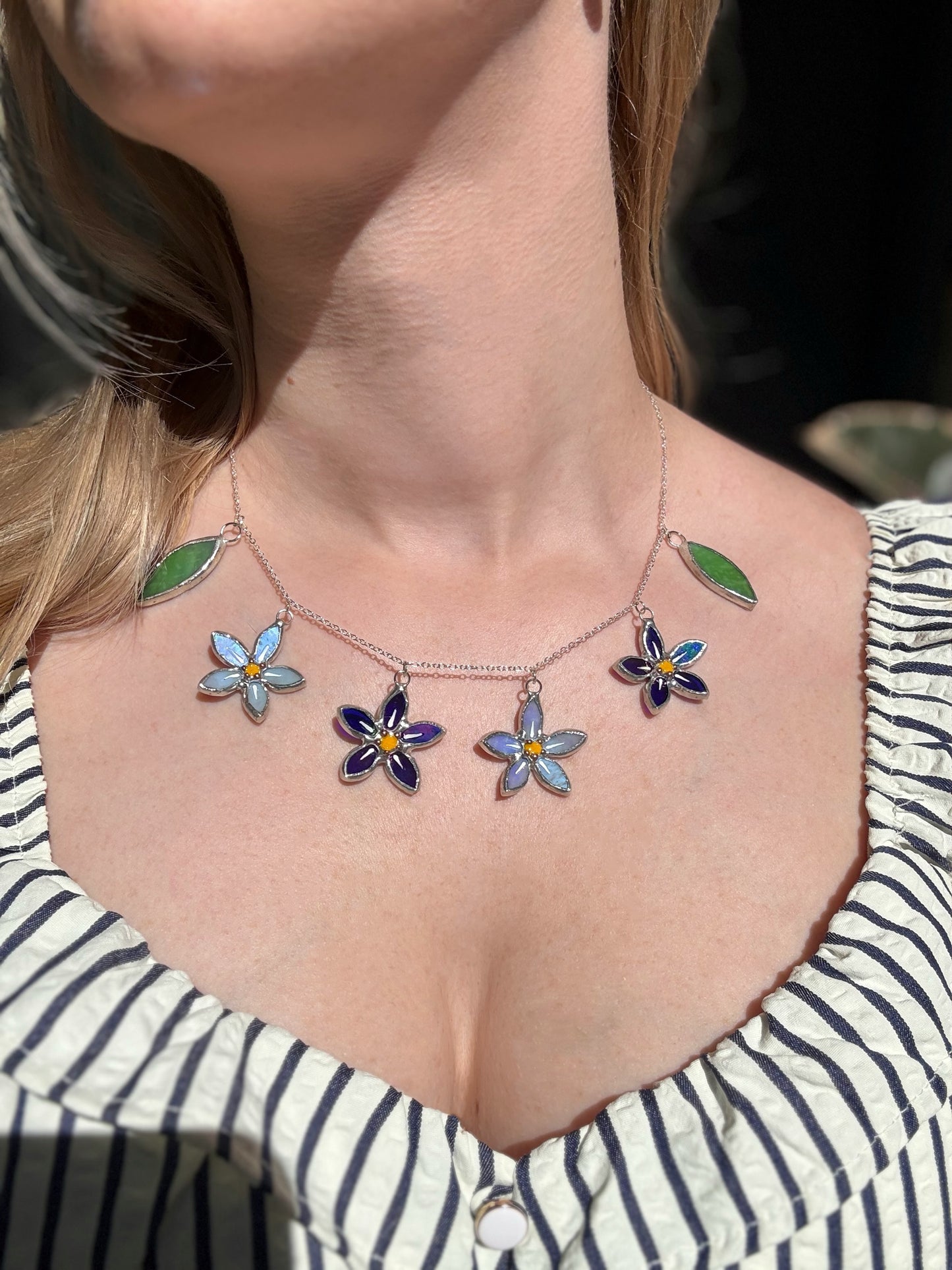 .Beautiful Forget Me Not Stained Glass Necklace 4 flowers, Botanical Art Jewelry new