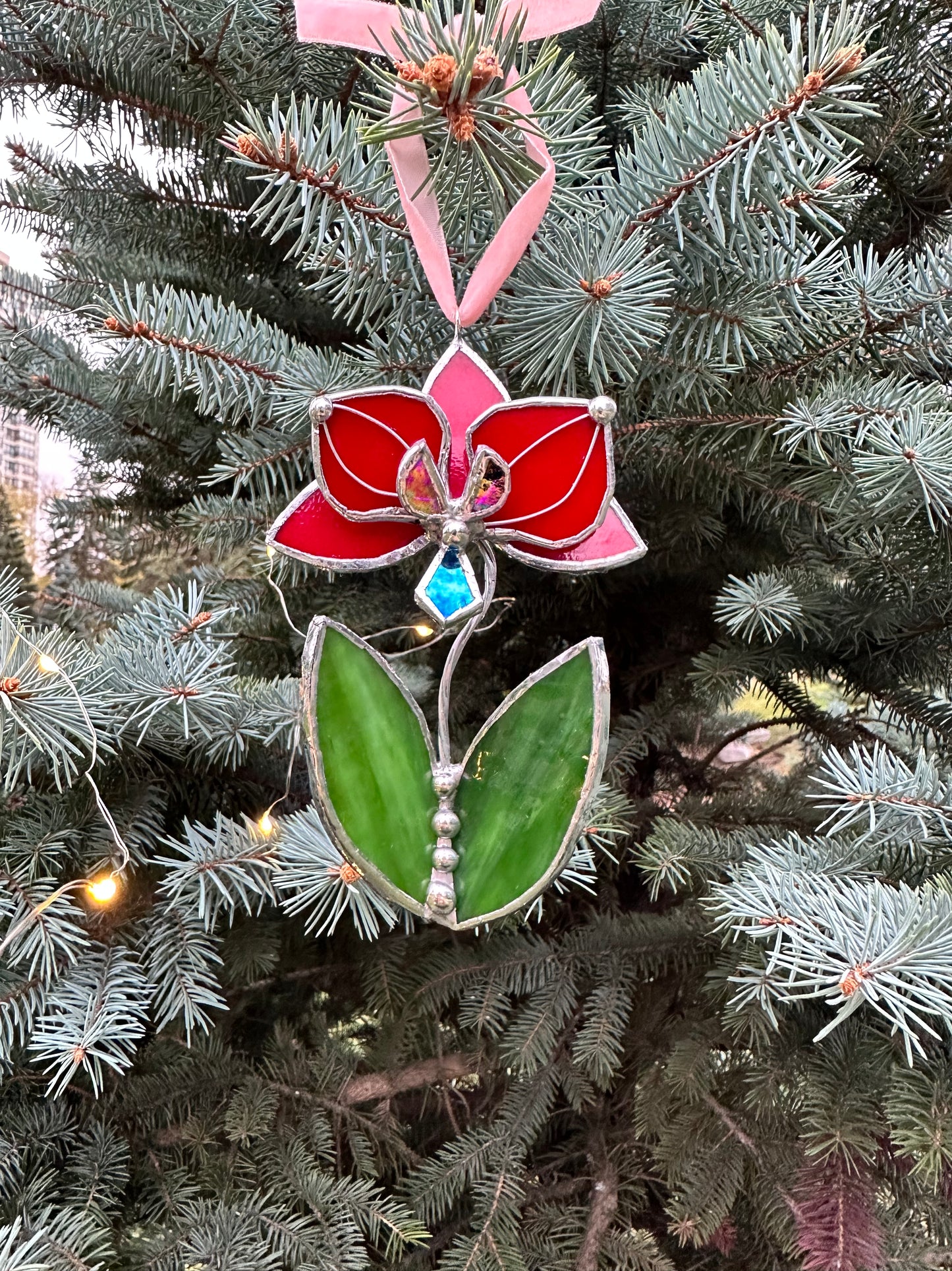 Christmas tree ornament Orchid Red with veins. Set of 1, 3, 5, 7, 10. Stained glass Wall window decor, holiday decorations, lights