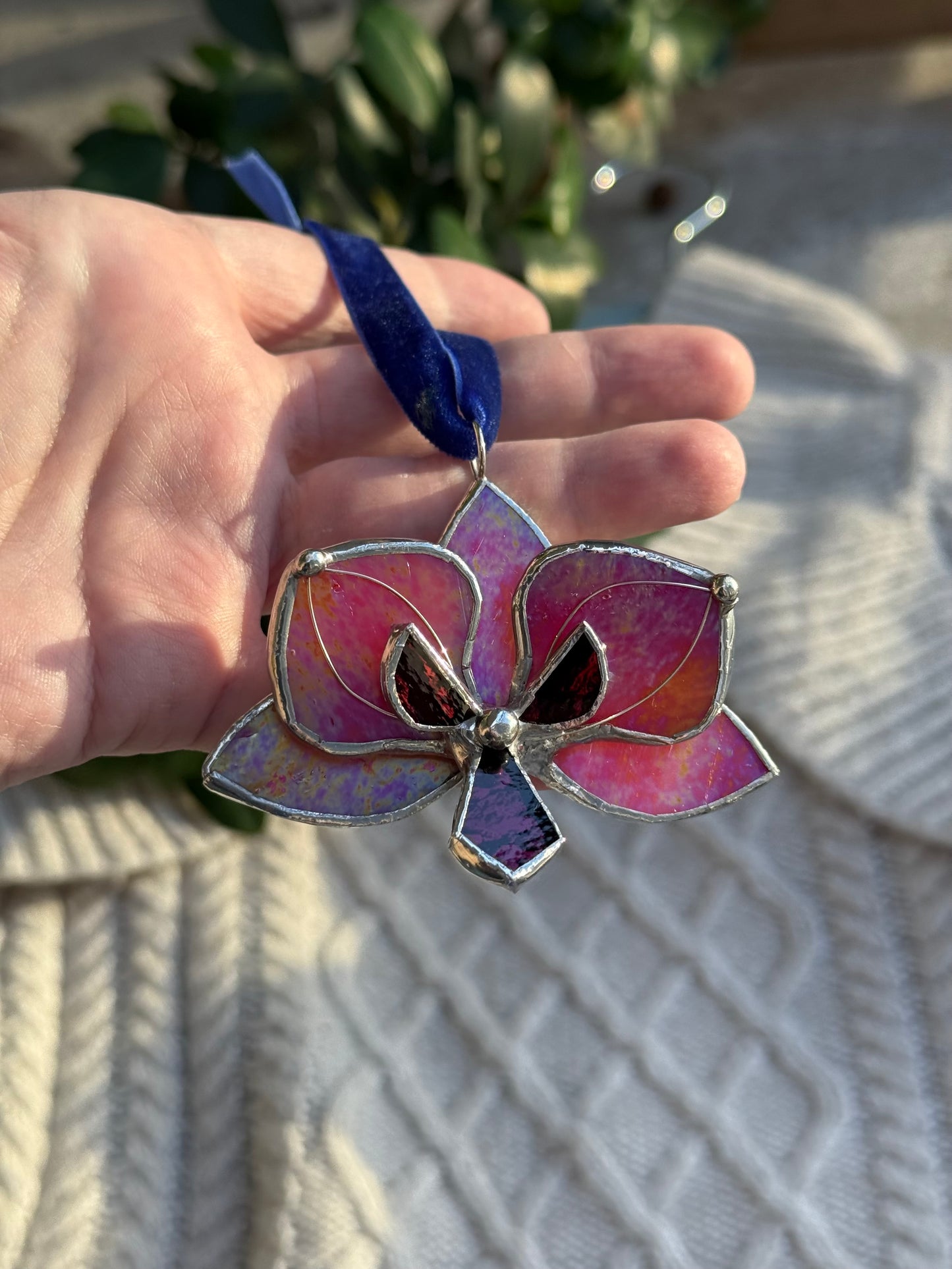 " . Orchid flower Berry Red irid, Stained glass Decorative ORNAMENT, Christmas decoration, Suncatcher