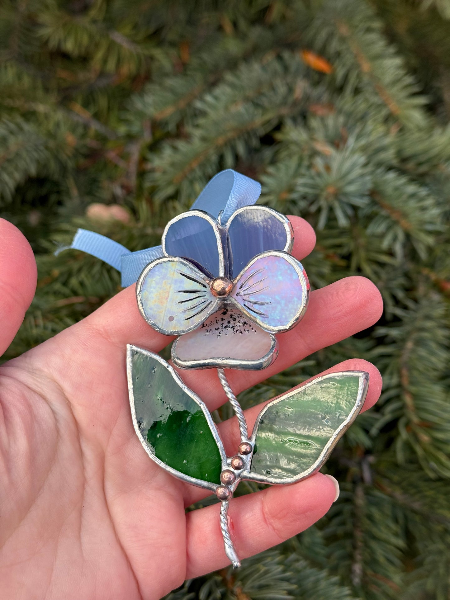 " . Pansy flower with leaves Grape purple & white irid , Stained glass Decorative ORNAMENT, Christmas decoration, Suncatcher