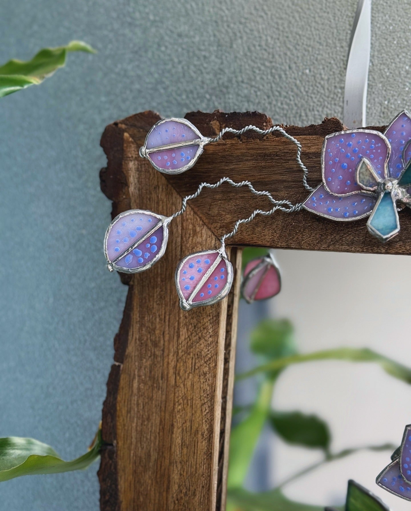 " . Dusty Pink with pattern Orchid Mirror”, Stained glass flower Wall window table decor, Suncatcher, Home wedding Decor, Christmas gift, available new