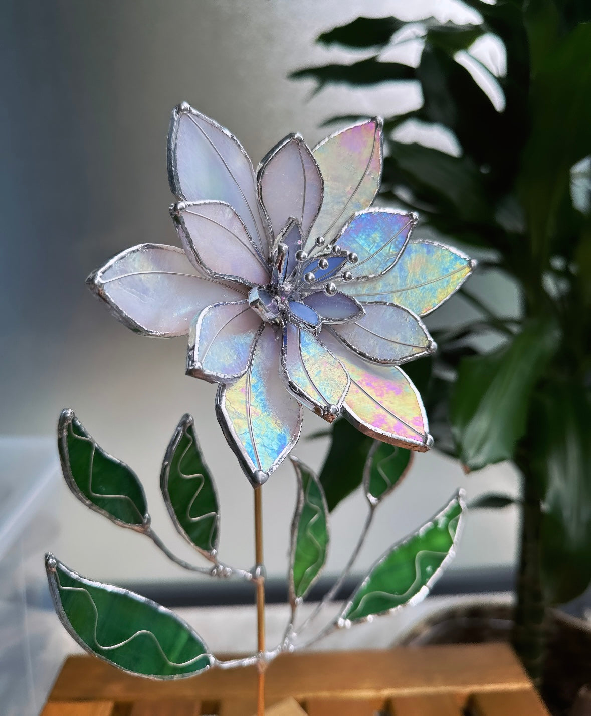 " . Pearl White Pearl Lily Iridescent" Stained glass tropical flower 3D, Sun catcher, Table plant decor, Garden stake, wedding decor, Christmas gift