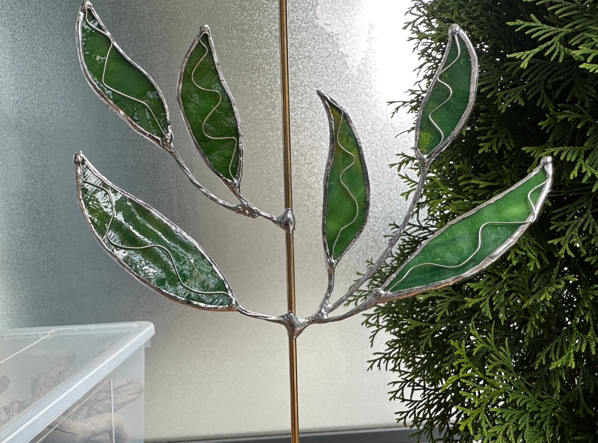 " . Pearl White Pearl Lily Iridescent" Stained glass tropical flower 3D, Sun catcher, Table plant decor, Garden stake, wedding decor, Christmas gift