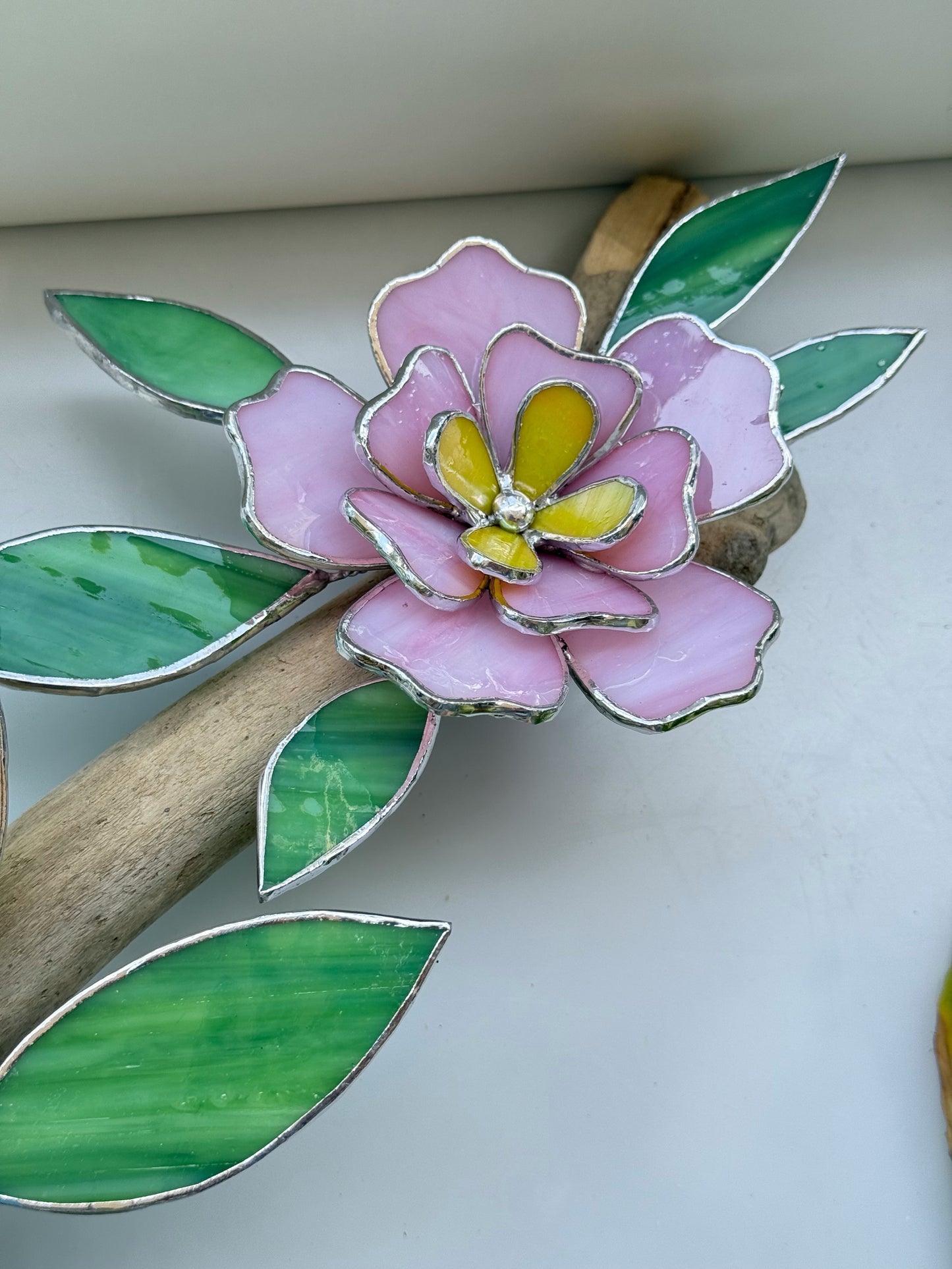 .Peonies Stained Glass Driftwood Wall Decor Suncatcher