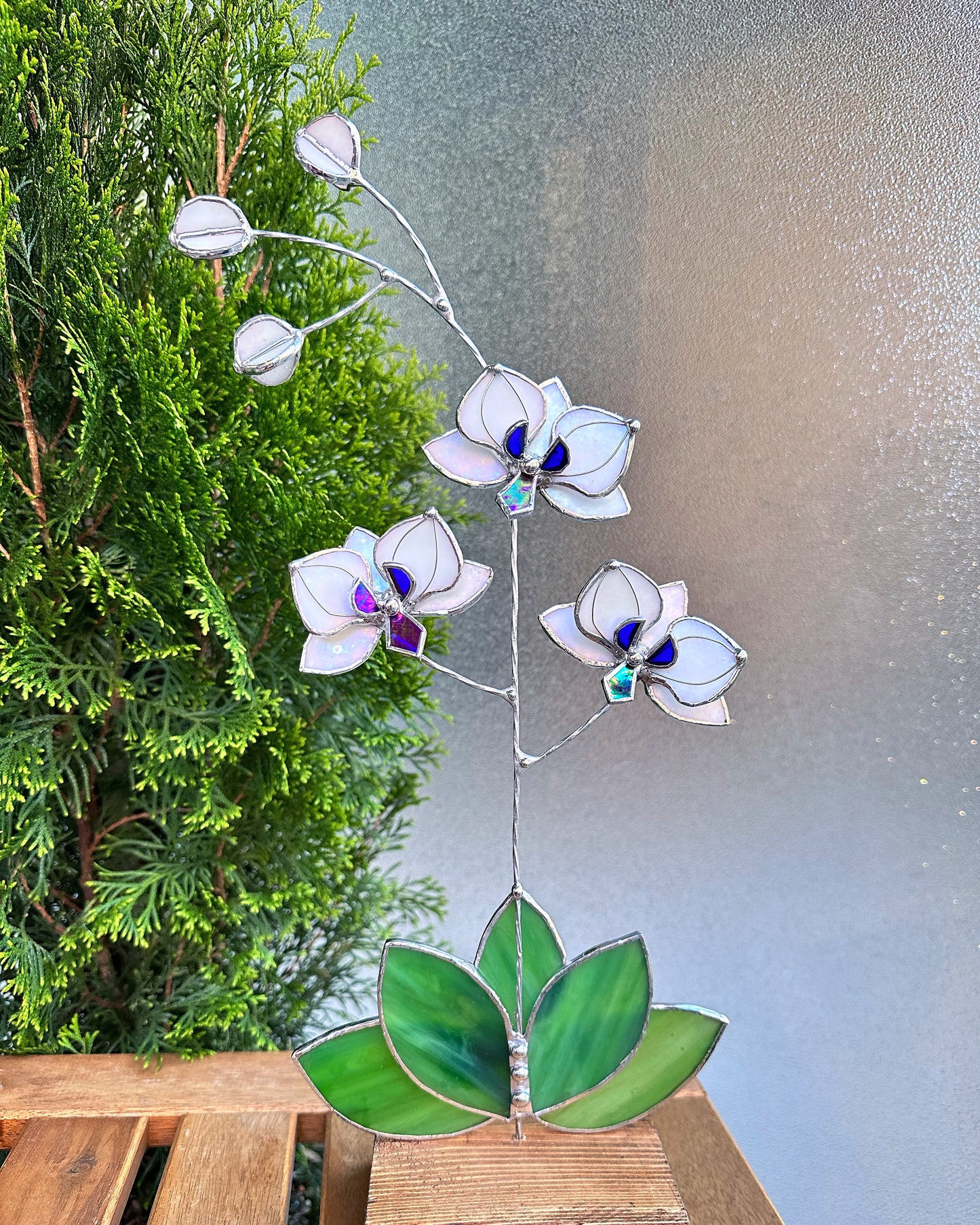 ".Orchid Pearl White iridescent”, Stained glass tropical flower 3D, Sun catcher, Table plant decor, Garden stake, wedding decor, Christmas gift