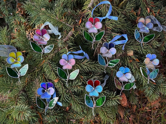 " .  CHOOSE COLOR Decorative ORNAMENT Stained glass Pansy flower with leaves, Christmas decoration, Suncatcher