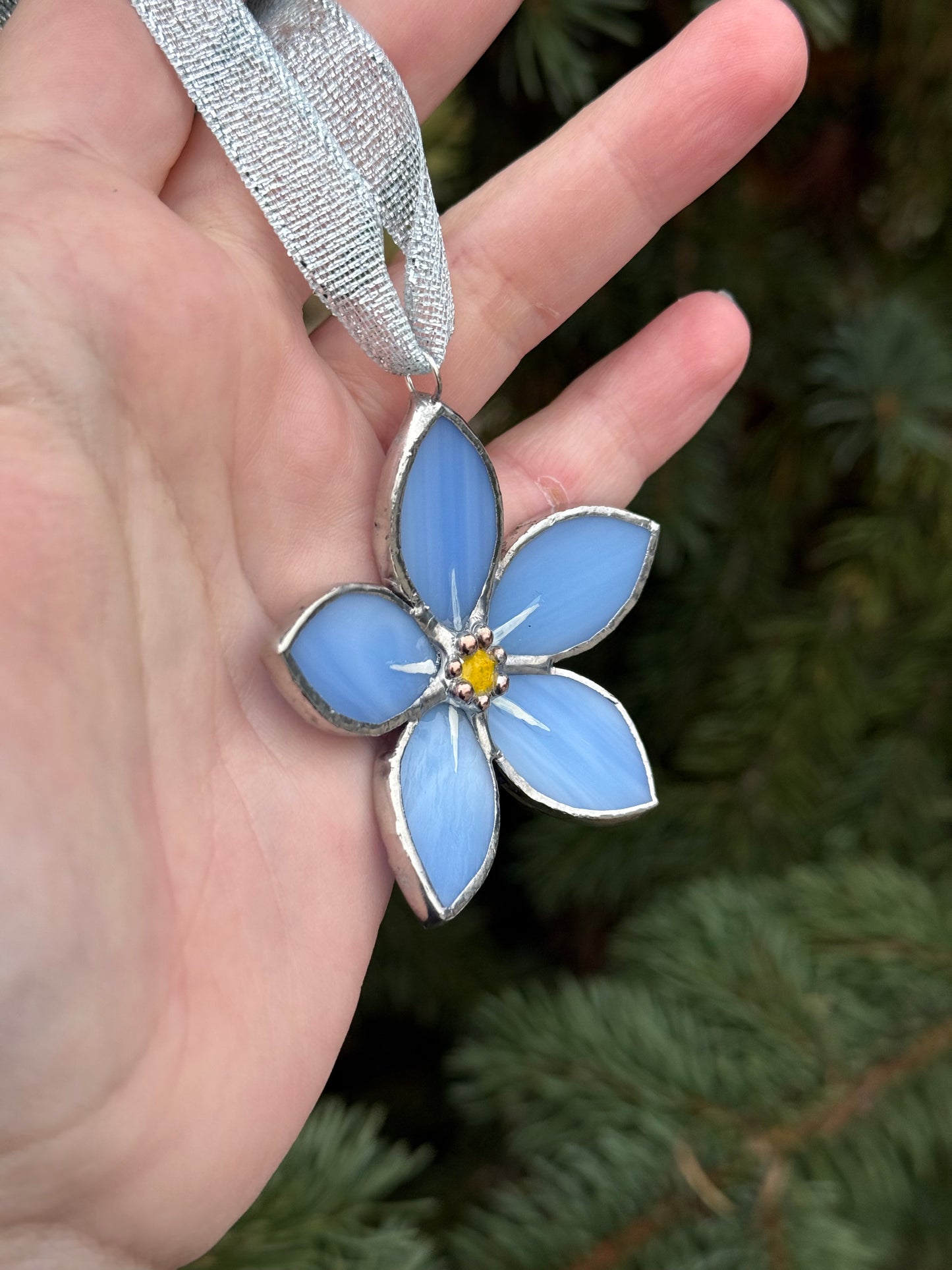 " . Forget me not flower Sky blue , Stained glass Decorative ORNAMENT, Christmas decoration, Suncatcher