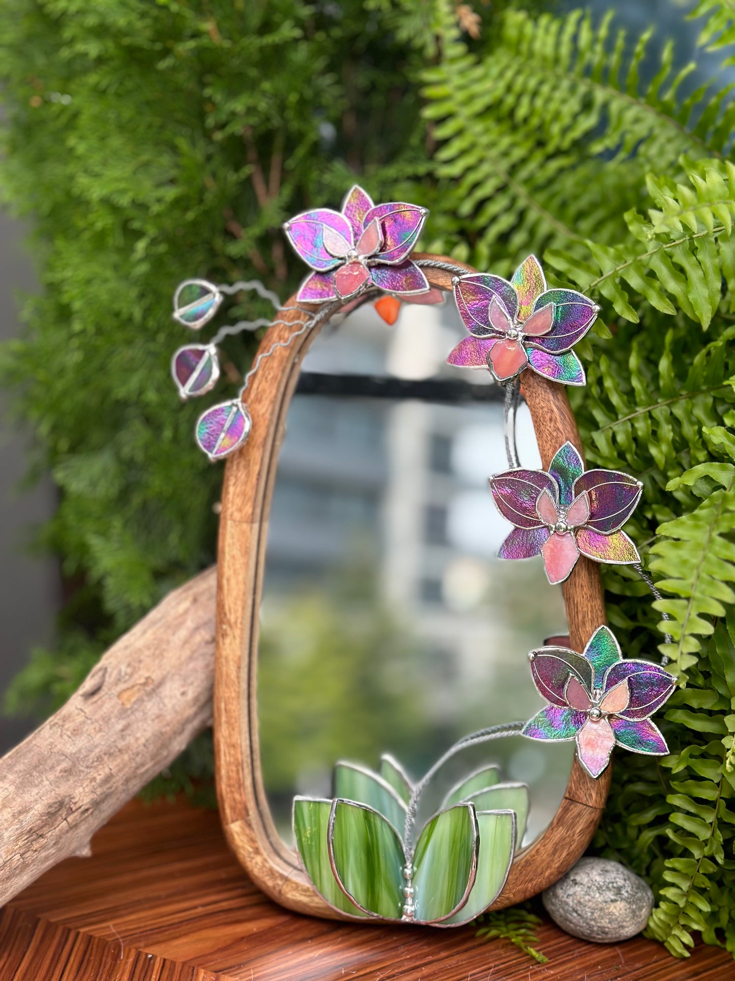 " . Butterfly Mauve iridescent Orchid Mirror”, Stained glass flower Wall decor, Suncatcher, Home wedding Decor, Christmas gift, available