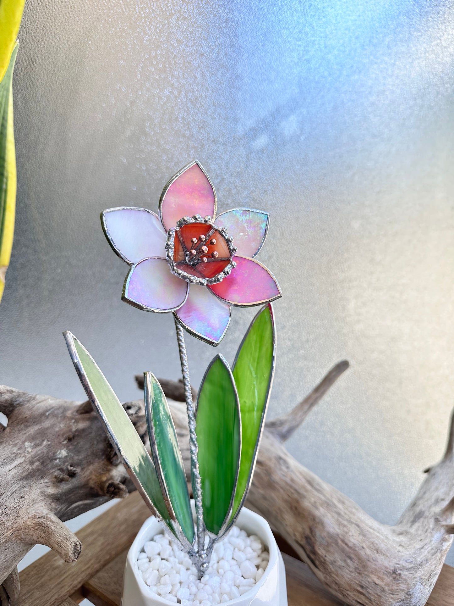 " . Daffodil Flower with pot" Stained glass tropical flower 3D, Sun catcher, Table plant decor, Garden stick, wedding decor, Christmas gift, available