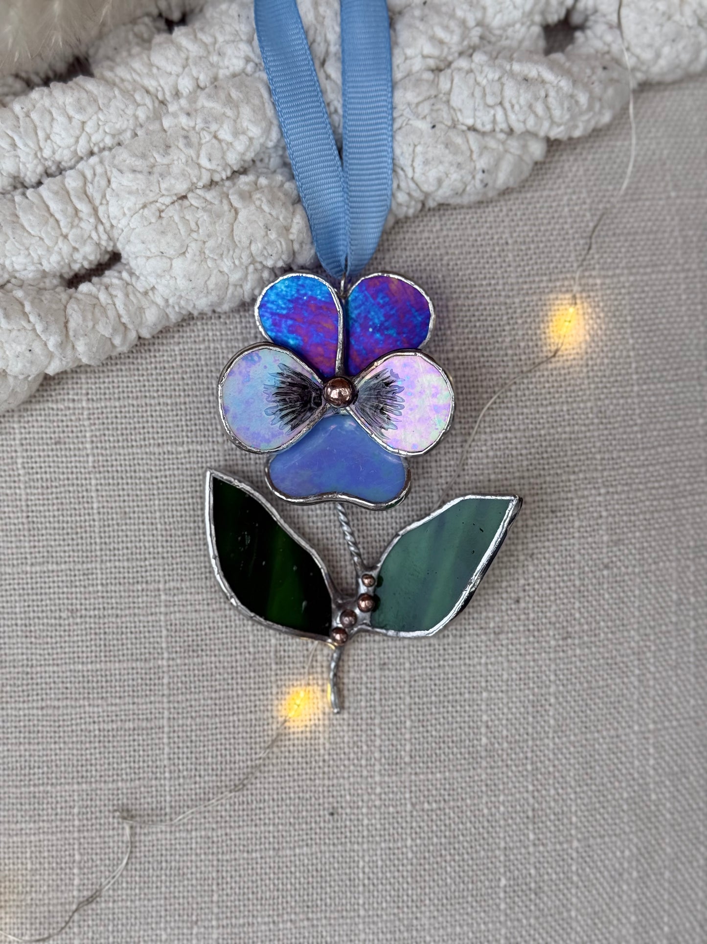 " . Pansy flower with leaves Indigo & light blue irid , Stained glass Decorative ORNAMENT, Christmas decoration, Suncatcher