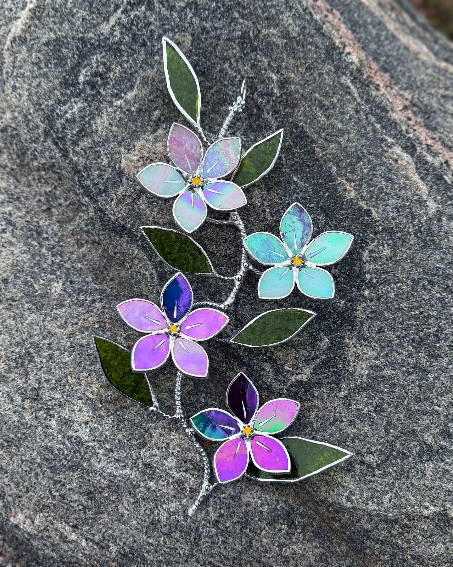 " . Forget me not flower Gradient Wall Pendant, Stained glass Decorative ORNAMENT, Walldecoration, Suncatcher