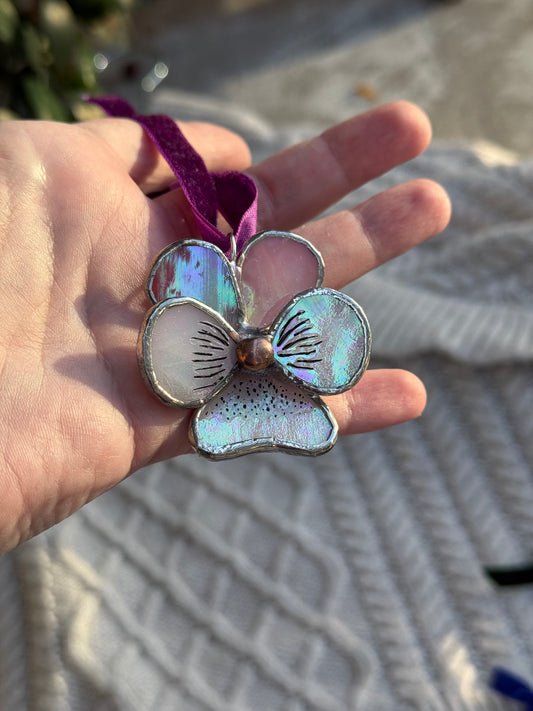 " . Pansy flower Pink & white irid, Stained glass Decorative ORNAMENT, Christmas decoration, Suncatcher