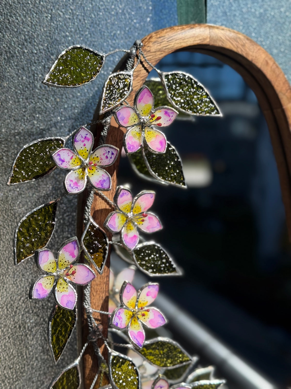 Flower Mirrors Set of 3, Stained glass Flower Mirror, 3D Botanical Floral Wall Art ready new