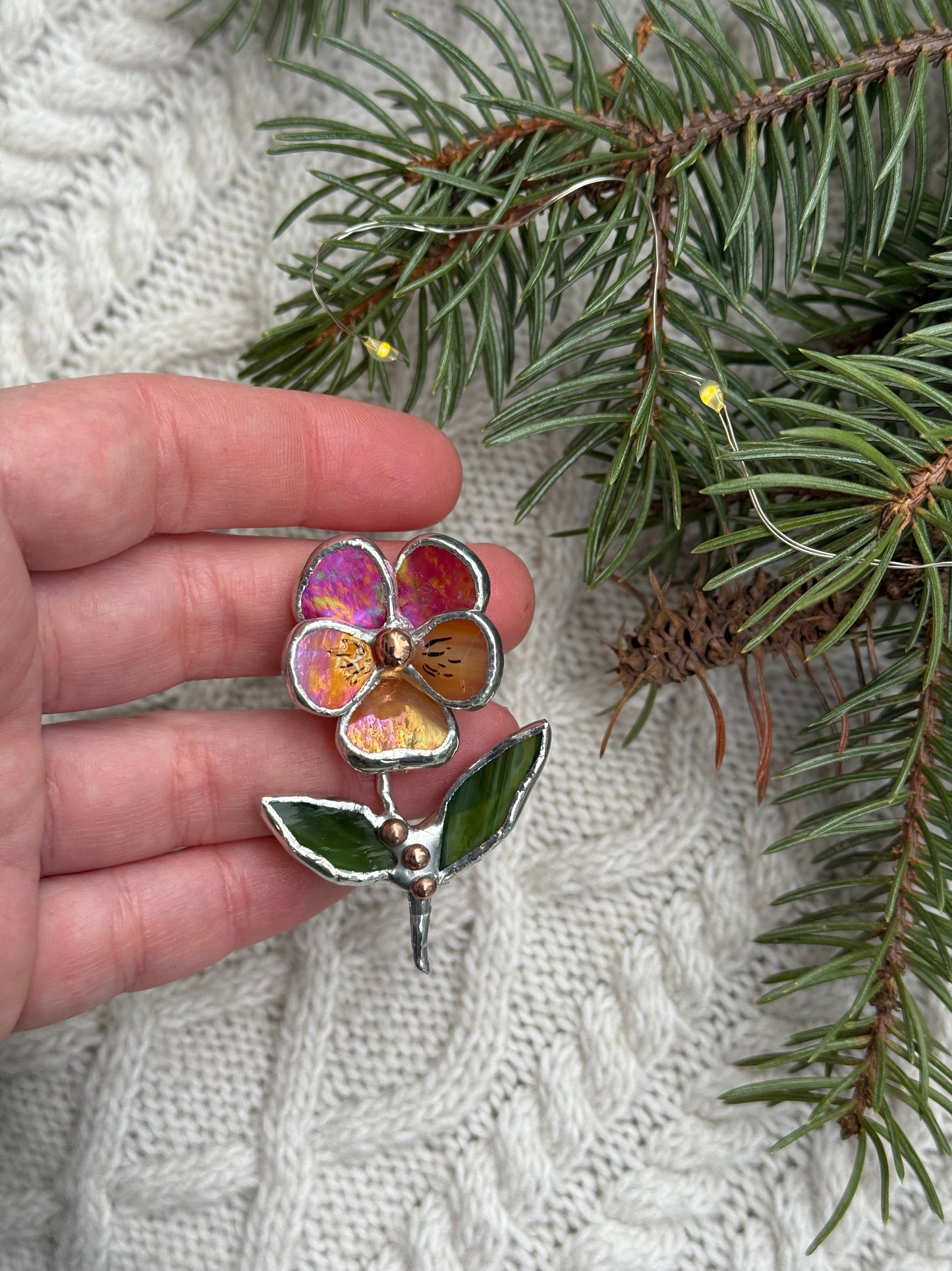 " . Brooch Pansy Flower Peach irid & orange irid” Stained glass tropical flower 3D, art jewelry