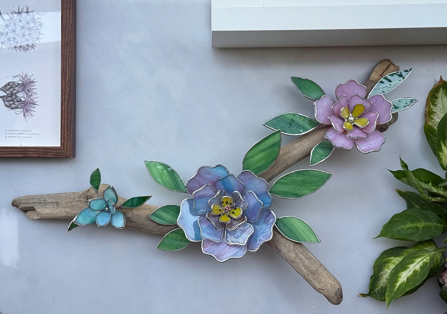 .Peonies Stained Glass Driftwood Wall Decor Suncatcher
