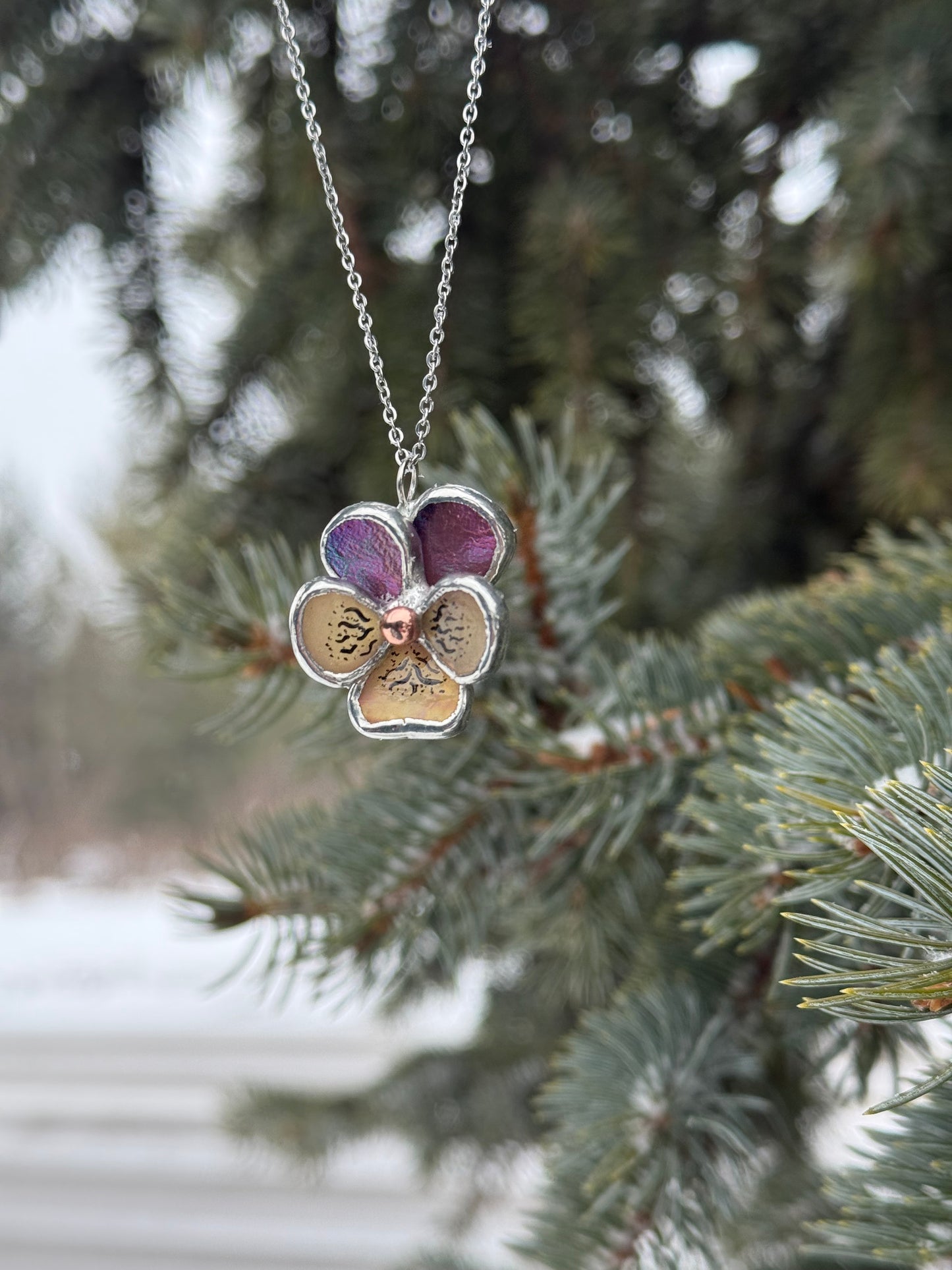 " . Pansy Mauve irid & Orange irid Necklace” Stained glass tropical flower 3D, art jewelry