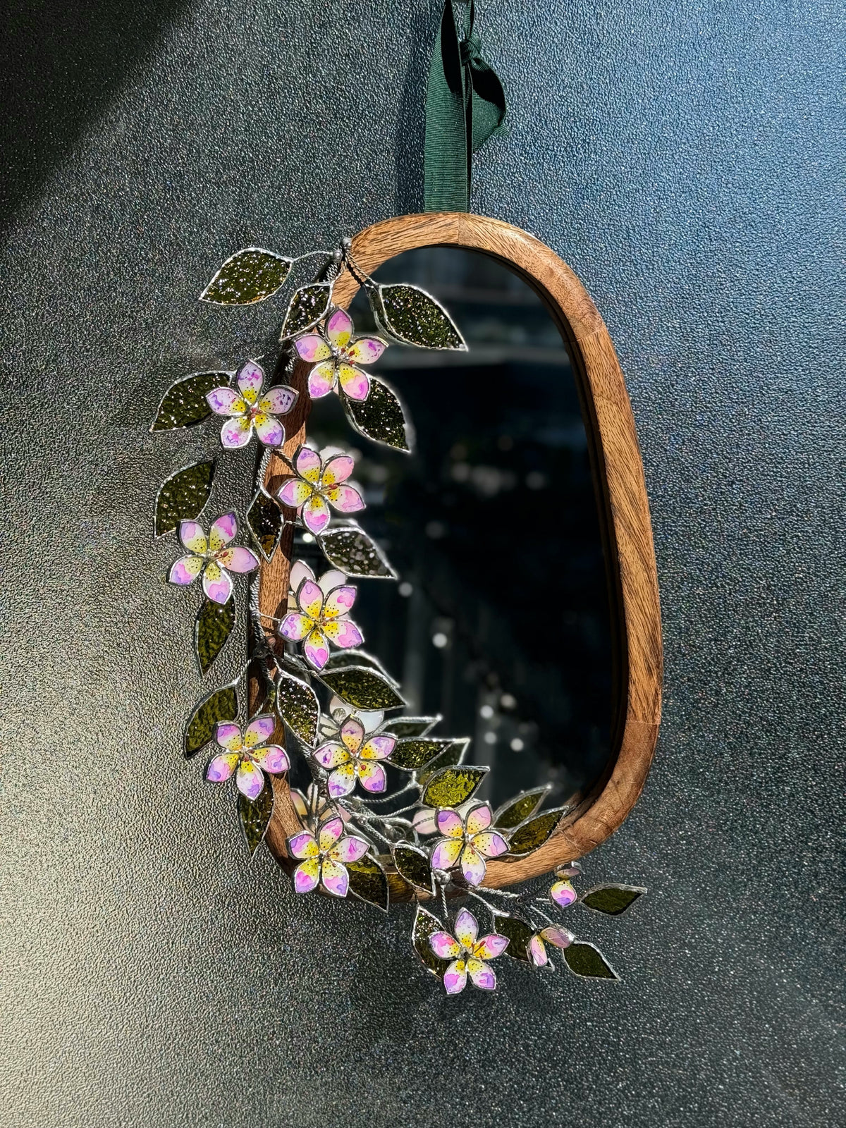 Flower Mirrors Set of 3, Stained glass Flower Mirror, 3D Botanical Floral Wall Art ready new