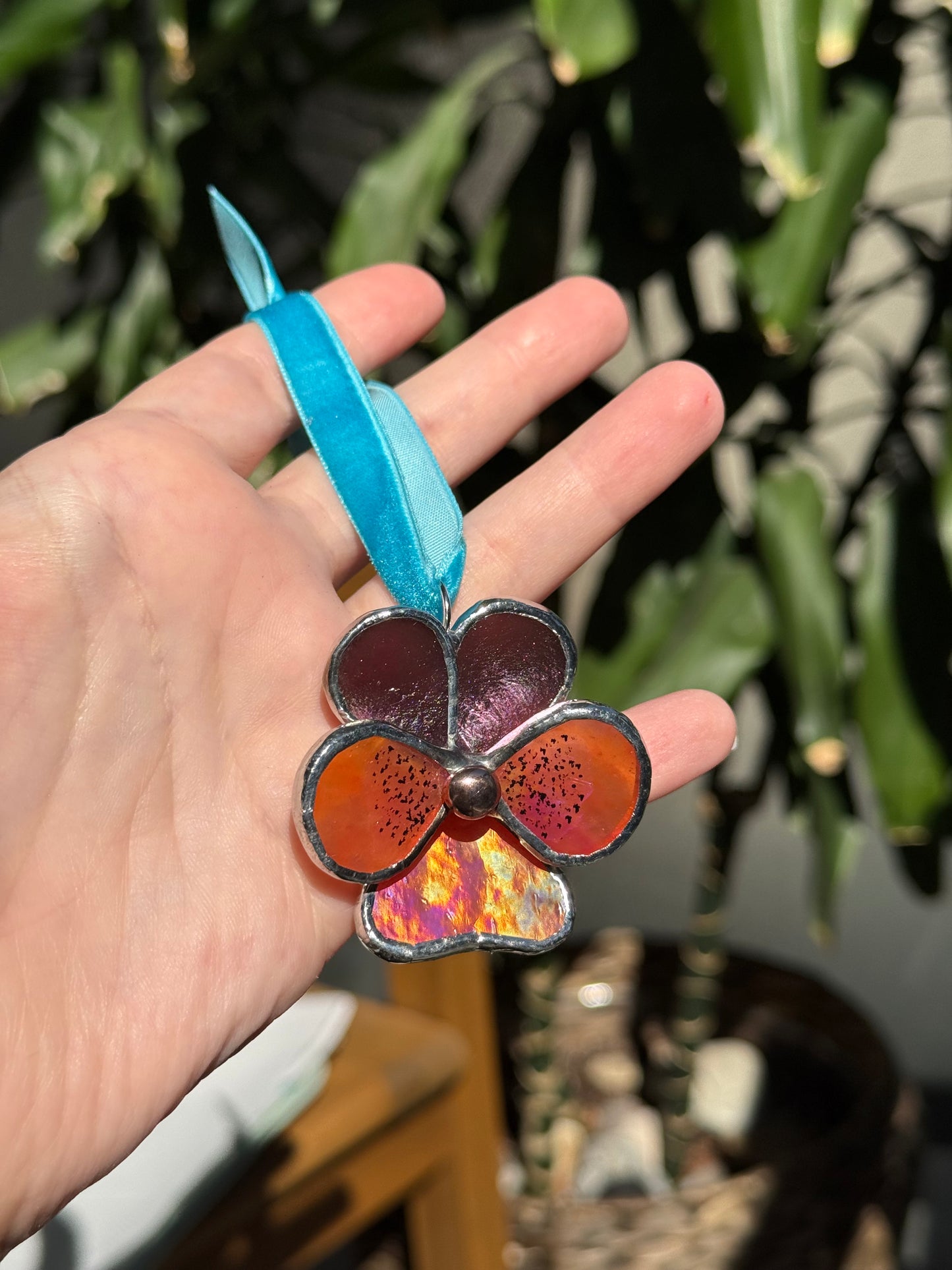 " . Pansy flower Mauve & Orange irid, Stained glass Decorative ORNAMENT, Christmas decoration, Suncatcher