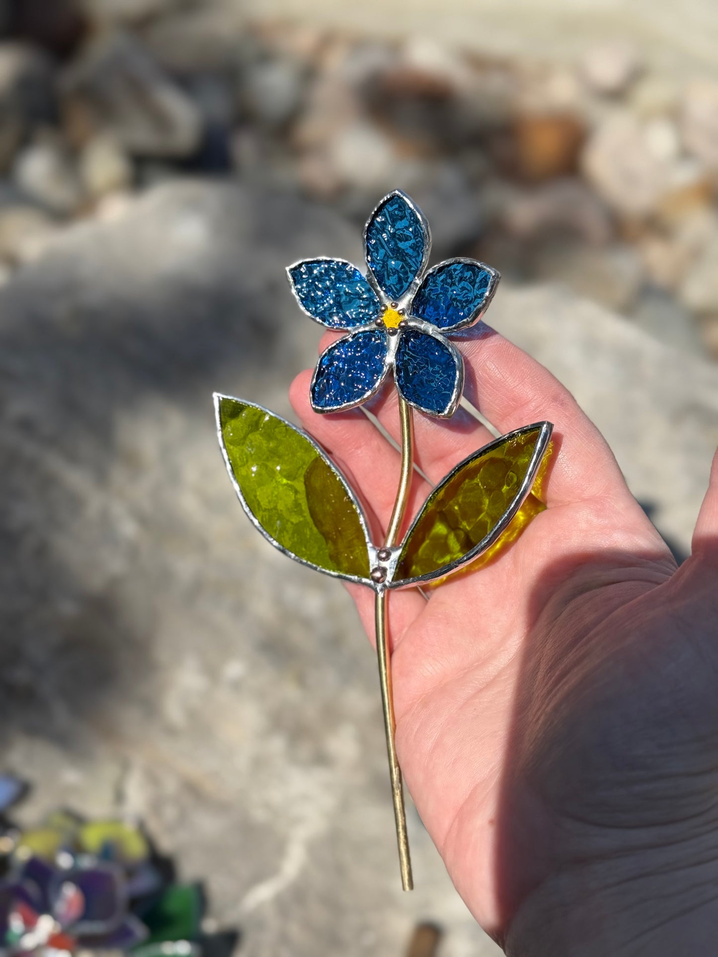 CHOOSE COLOR Forget Me Not Stained Glass Flower Stake for a Plant Pot, Handmade Suncatcher