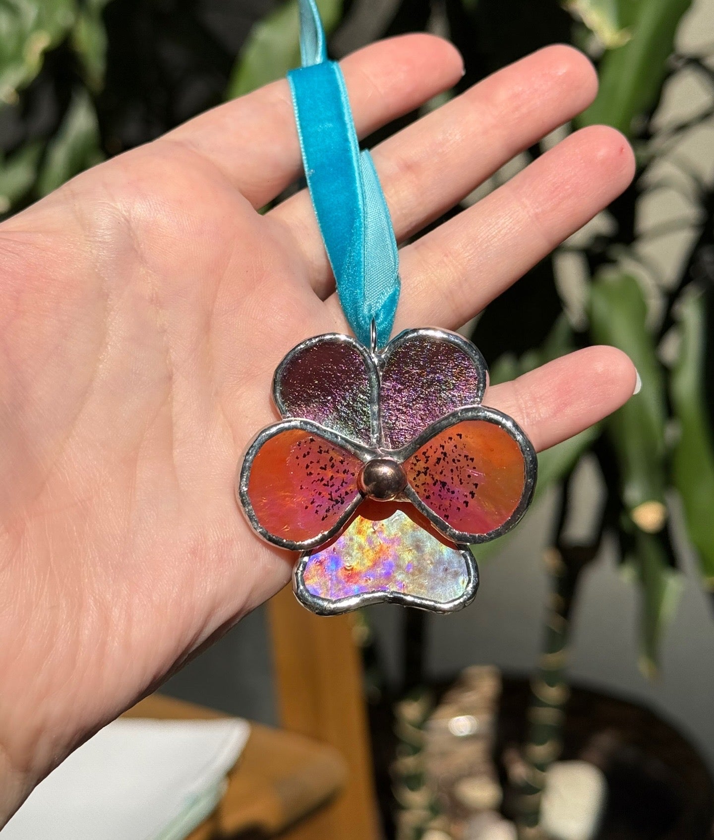 " . Pansy flower Mauve & Orange irid, Stained glass Decorative ORNAMENT, Christmas decoration, Suncatcher