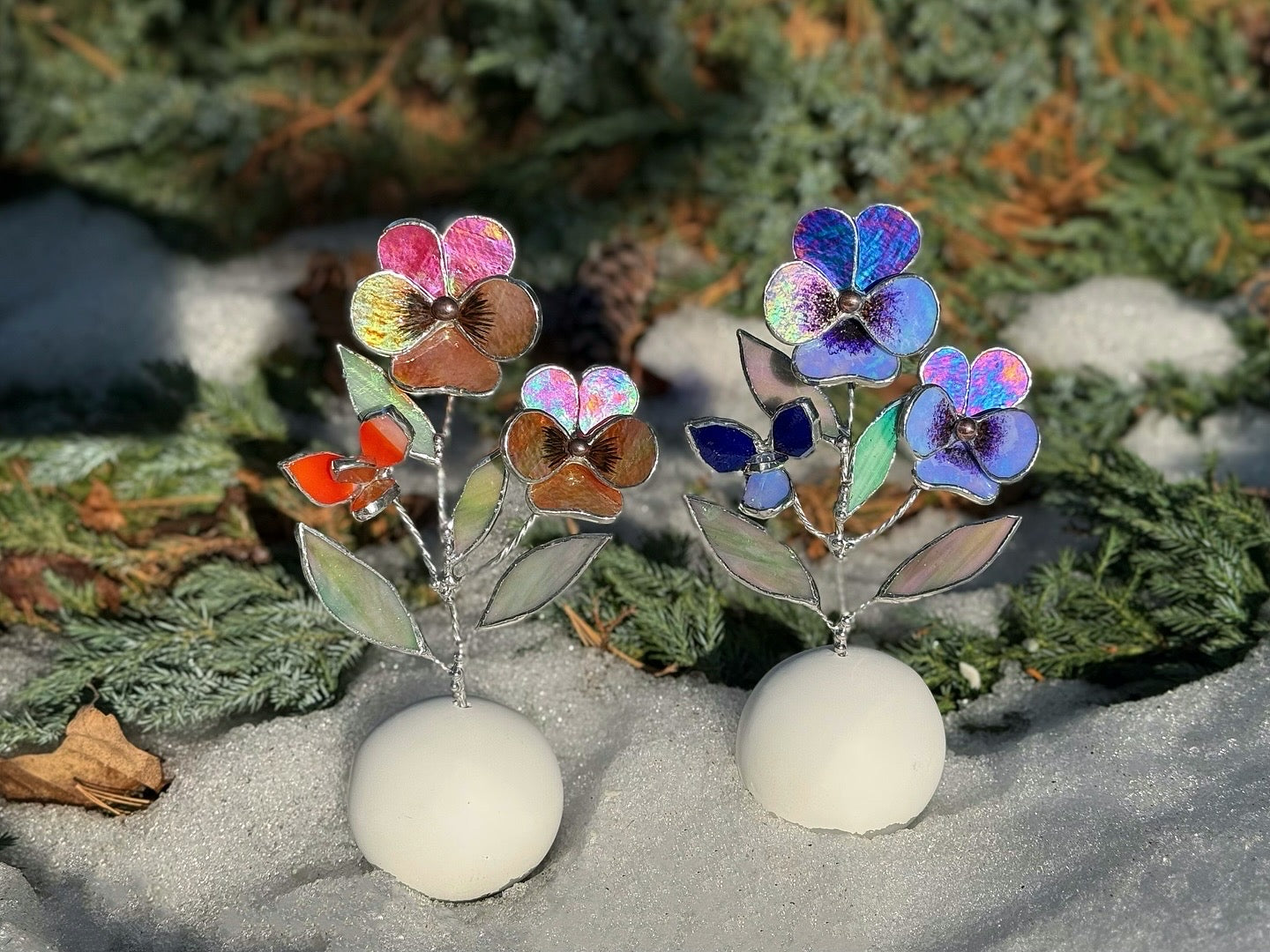 .Pansy Flower in a base, CHOOSE COLOR Stained Glass Botanical Decor