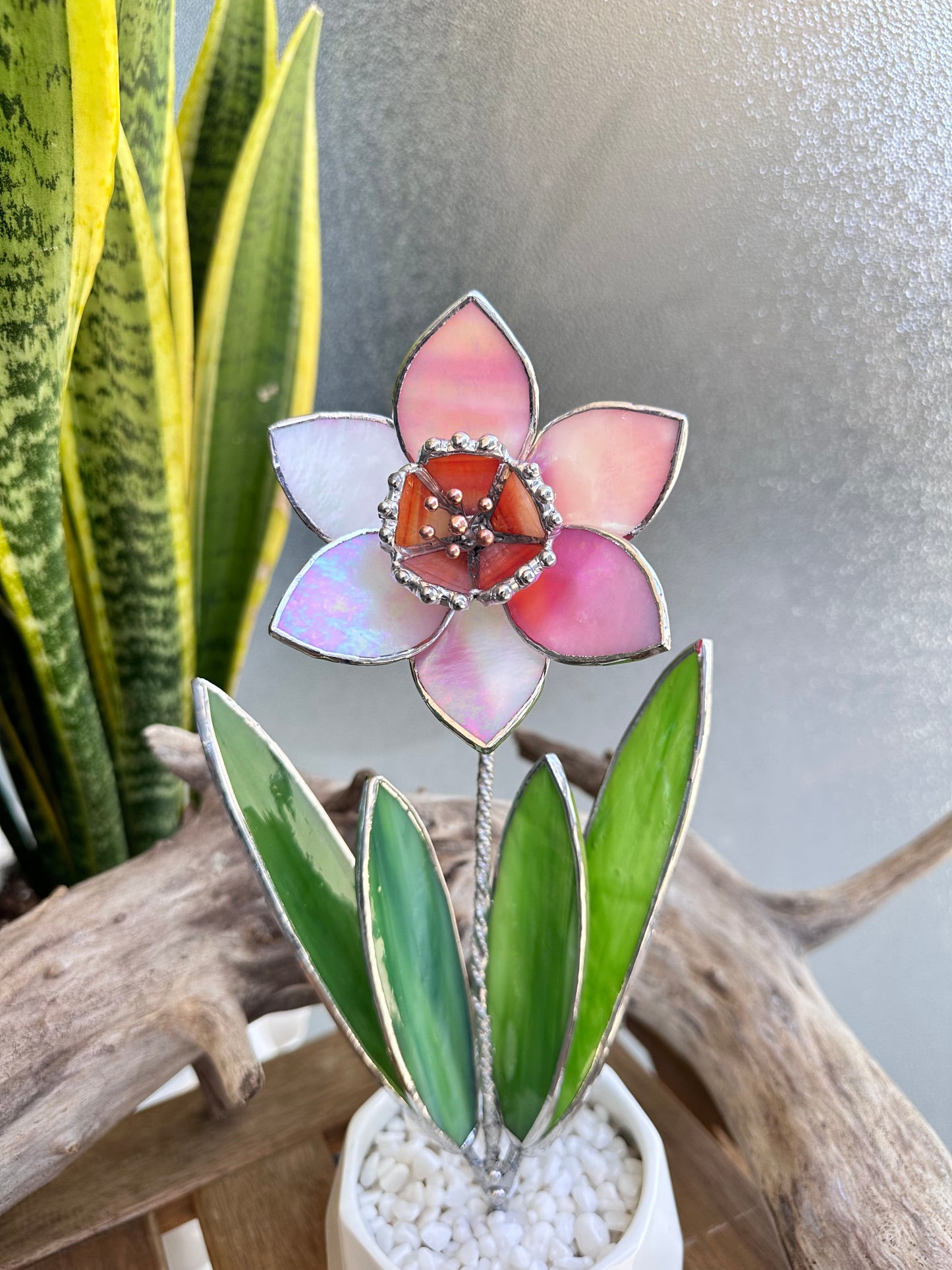 " . Daffodil Flower with pot" Stained glass tropical flower 3D, Sun catcher, Table plant decor, Garden stick, wedding decor, Christmas gift, available