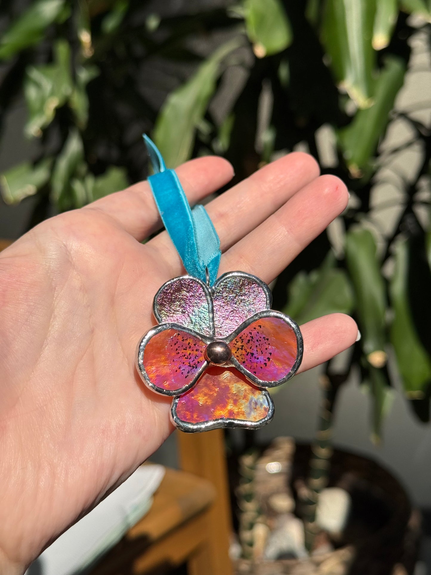 " . Pansy flower Mauve & Orange irid, Stained glass Decorative ORNAMENT, Christmas decoration, Suncatcher