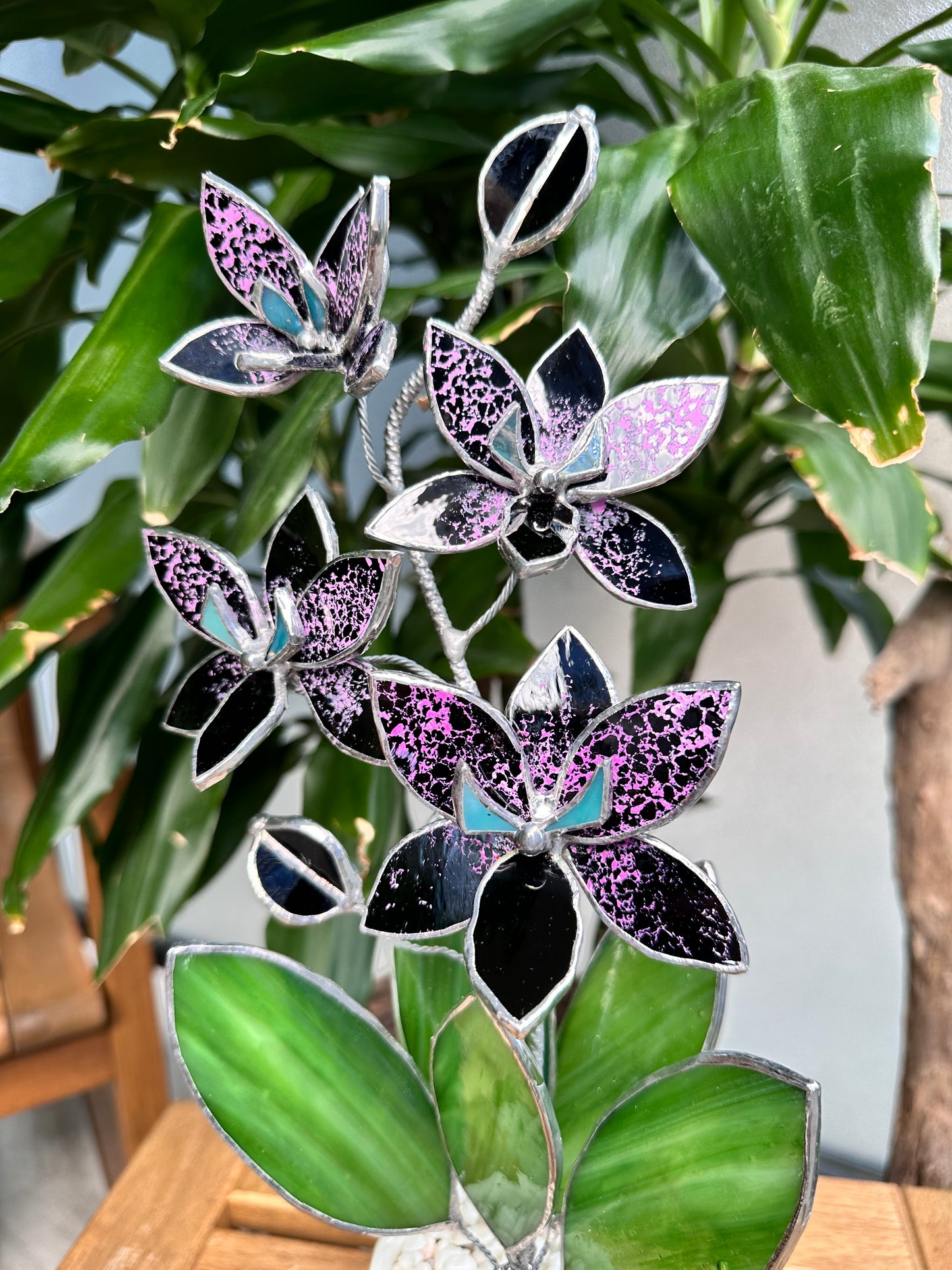 " . PREORDER Black Tiger Orchid, 4 flowers with pot”, Stained glass tropical flower 3D, Sun catcher, Table plant, Garden stick, Outdoor and gardening decor