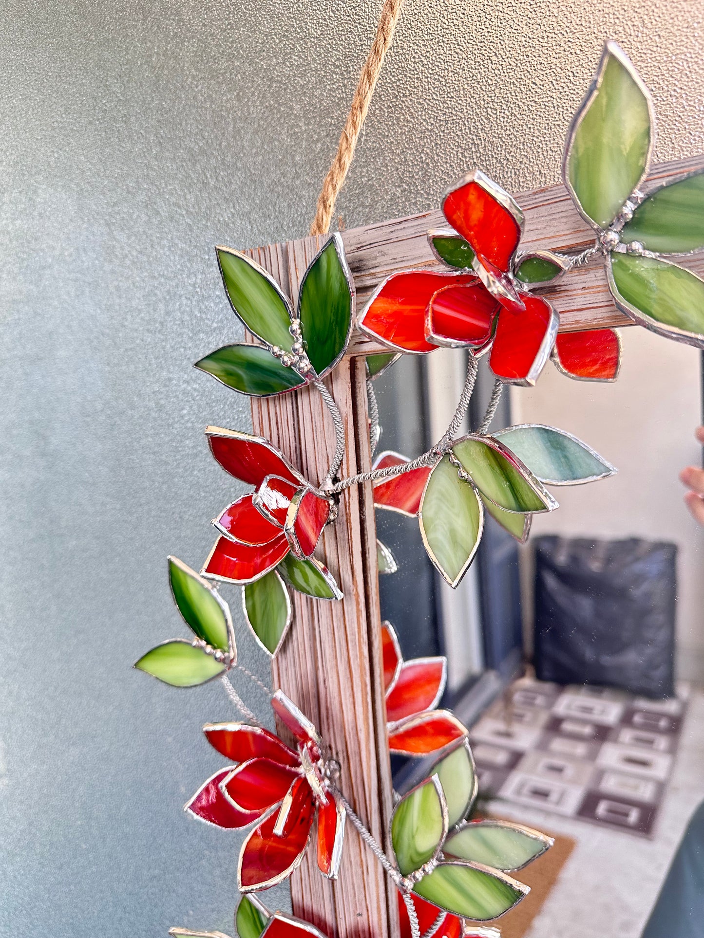 ".Stained glass flower Mirror Magnolia Red & Beige " Wedding Wall Decor, gift Everlasting flower, Suncatcher, Echeveria