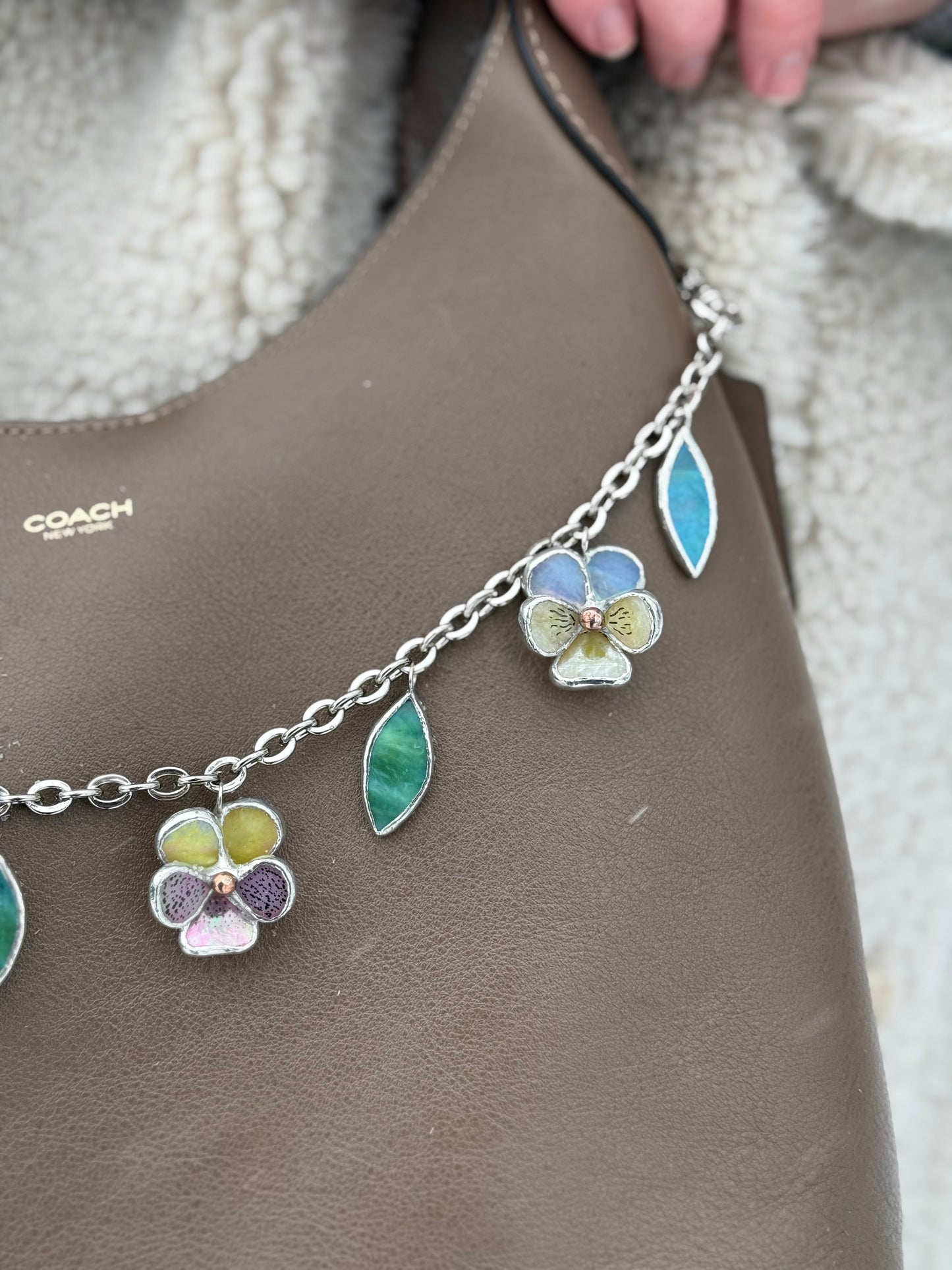 " . Bag Charm Chain Pansy flowers with leaves ” Stained glass tropical flower 3D, art jewelry