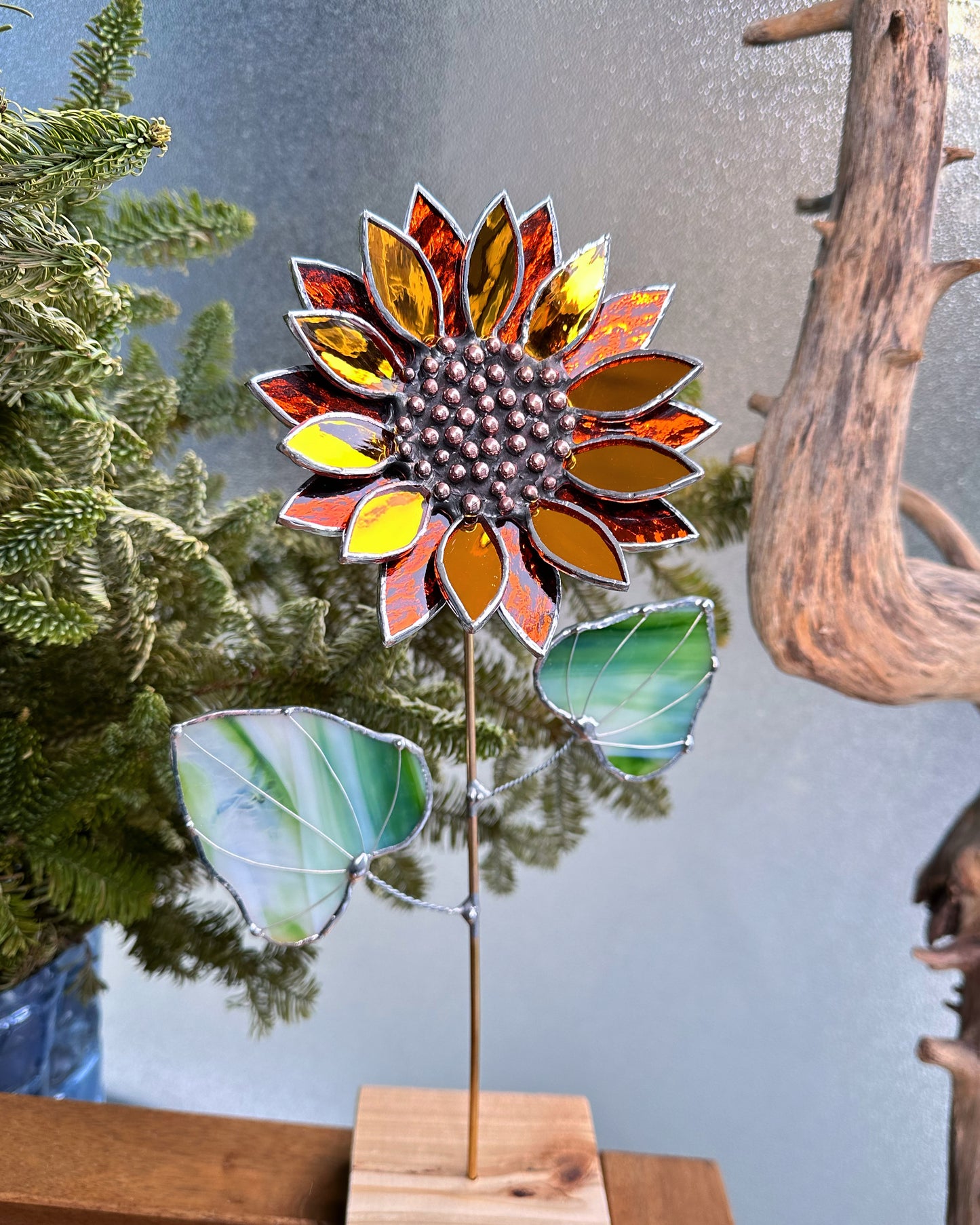 ".Golden Sparcling Sunflower" Stained glass tropical flower 3D, Sun catcher, Table plant decor, Garden stake, wedding decor, Christmas gift