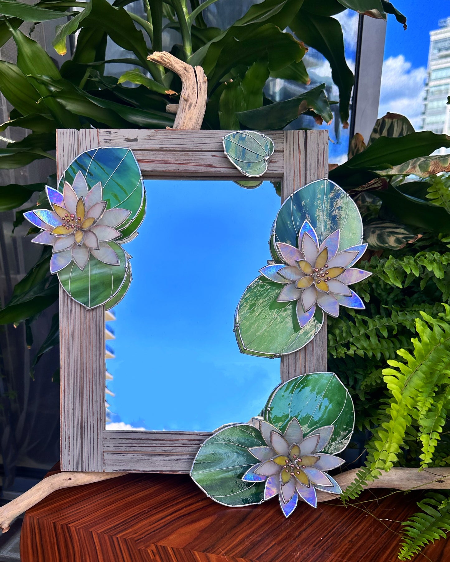 " .Water Lily Flower Mirror”, Stained glass Wedding Wall Decor, Christmas gift, Suncatcher