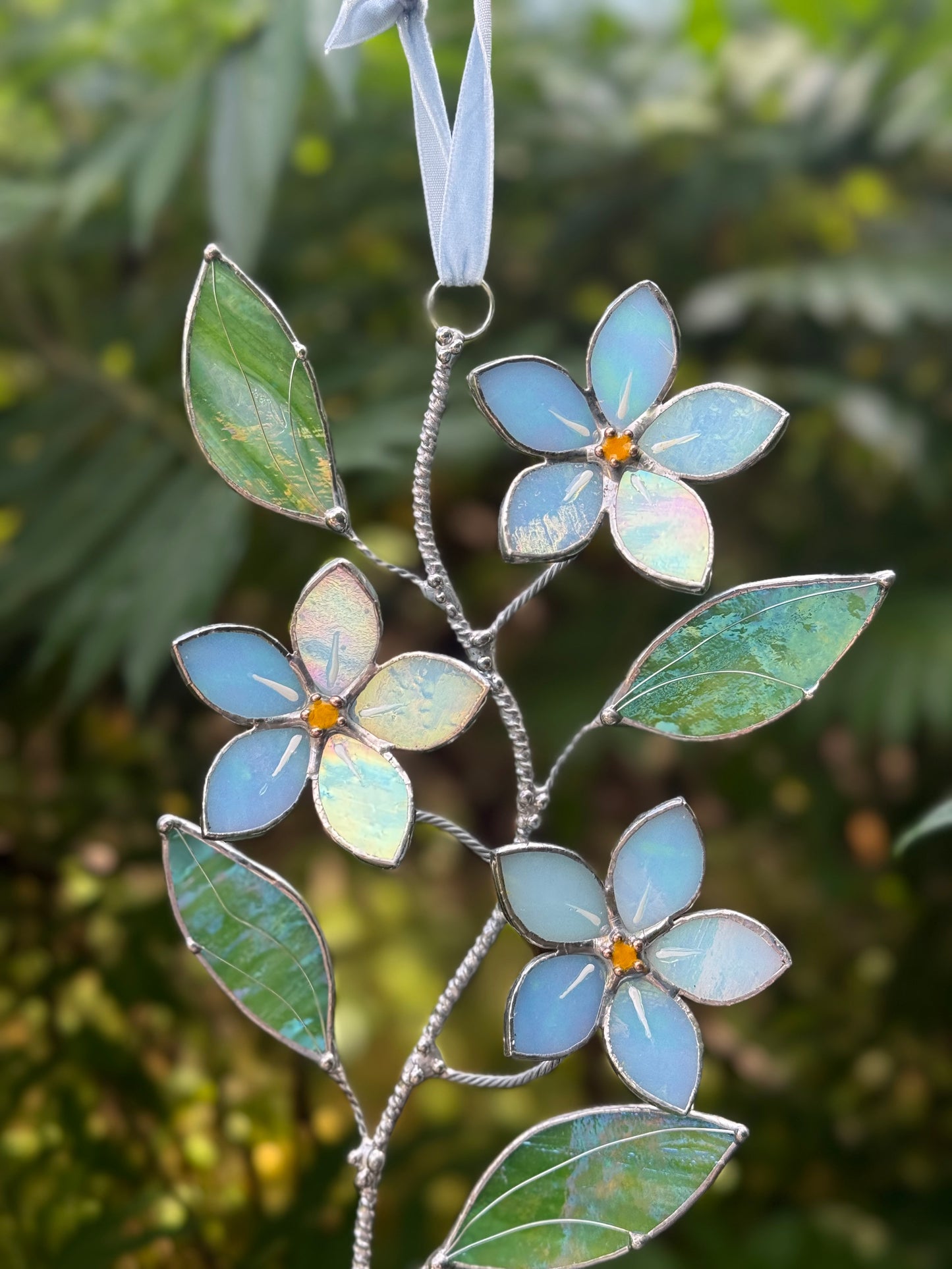 .Forget Me Not light blue Artisan Stained Glass Suncatcher Floral Wall Hanging new
