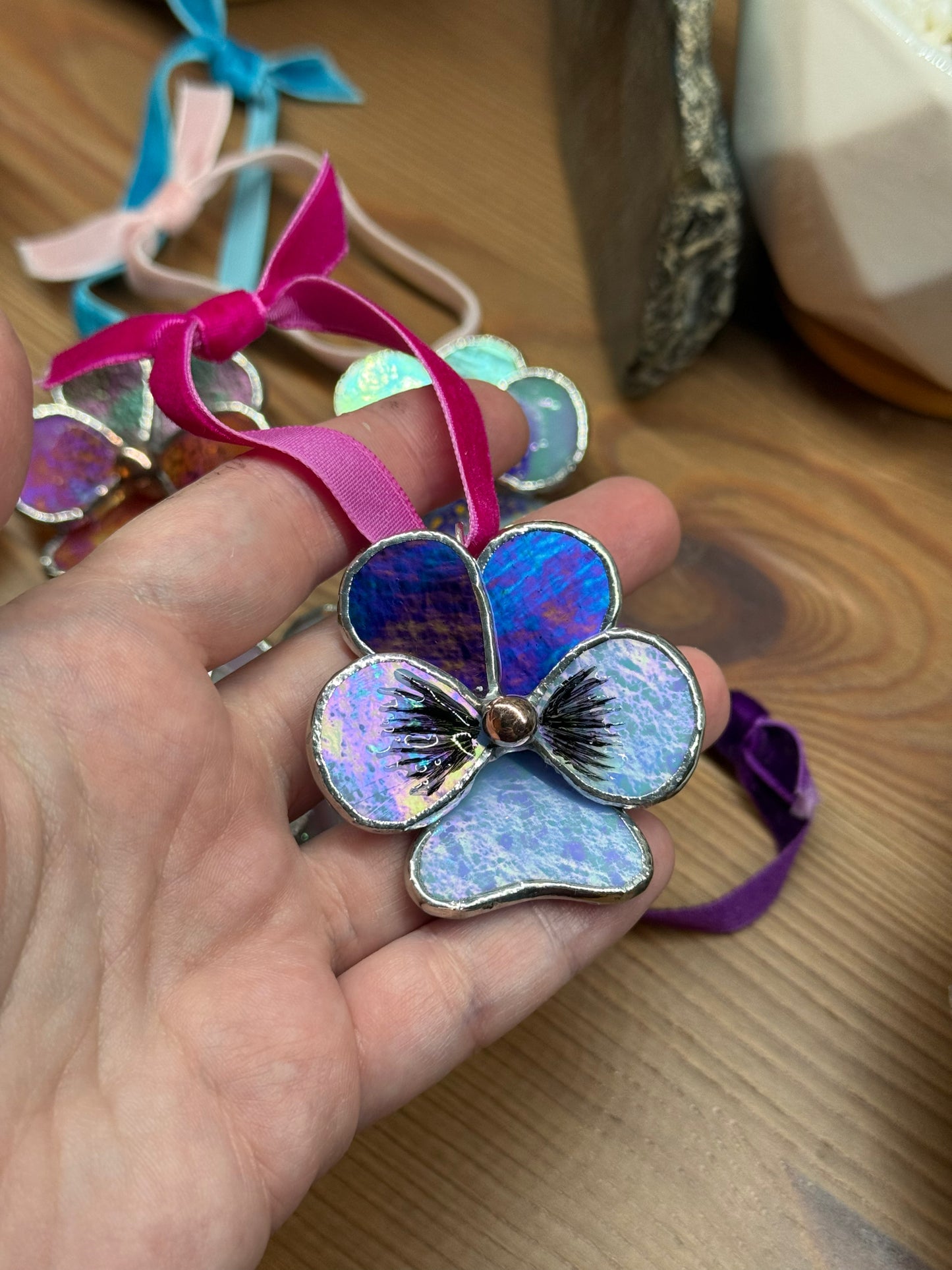 " . Pansy flower Indigo & light blue irid , Stained glass Decorative ORNAMENT, Christmas decoration, Suncatcher