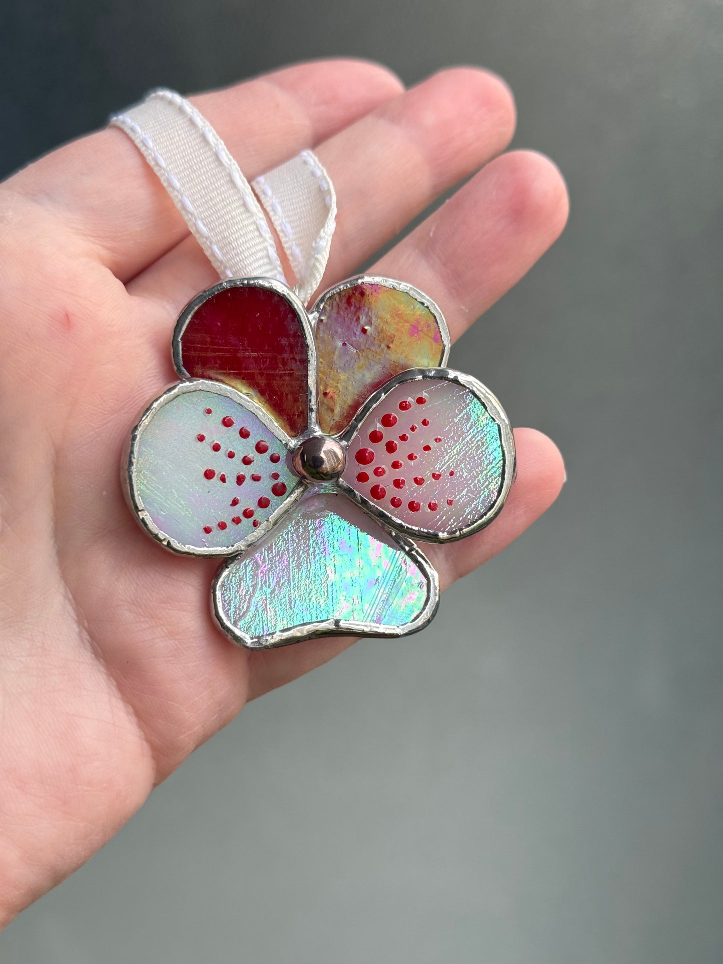 " . Pansy flower Red irid & white irid , Stained glass Decorative ORNAMENT, Christmas decoration, Suncatcher new