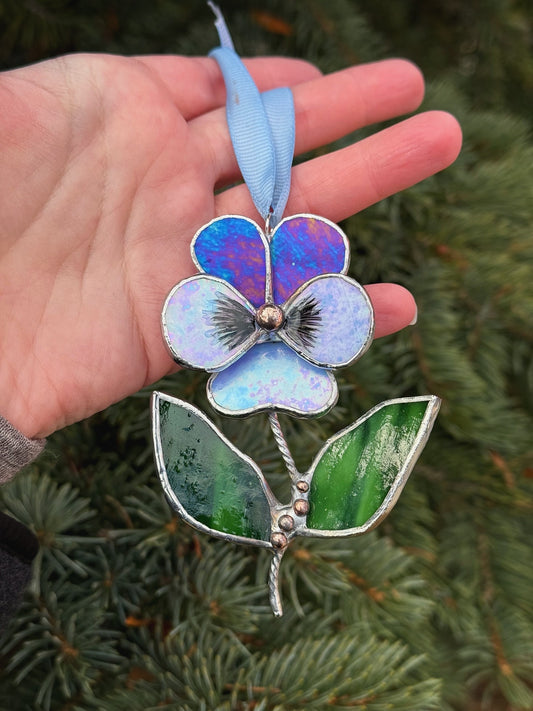 " . Pansy flower with leaves Indigo & light blue irid , Stained glass Decorative ORNAMENT, Christmas decoration, Suncatcher