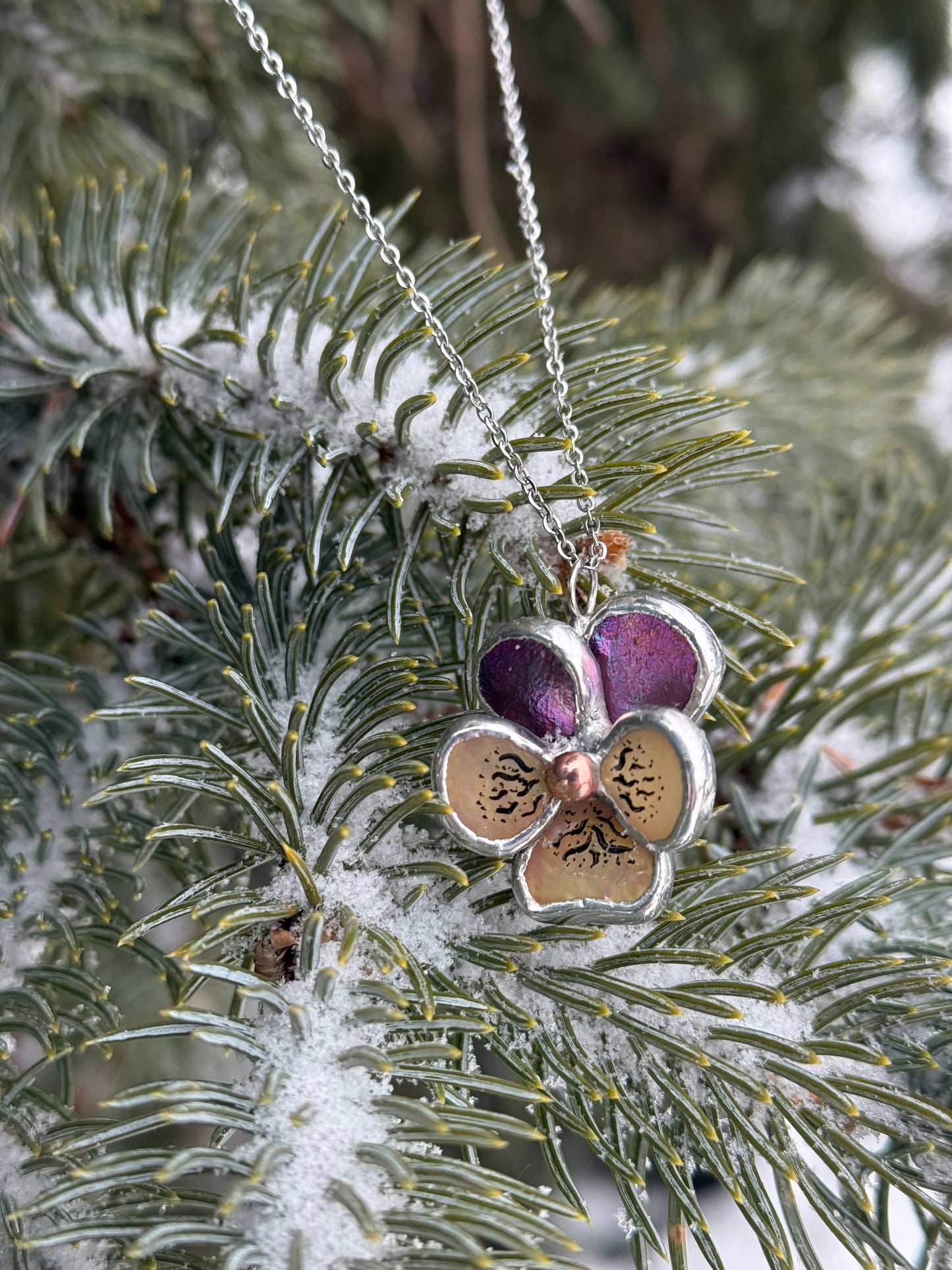 " . Pansy Mauve irid & Orange irid Necklace” Stained glass tropical flower 3D, art jewelry