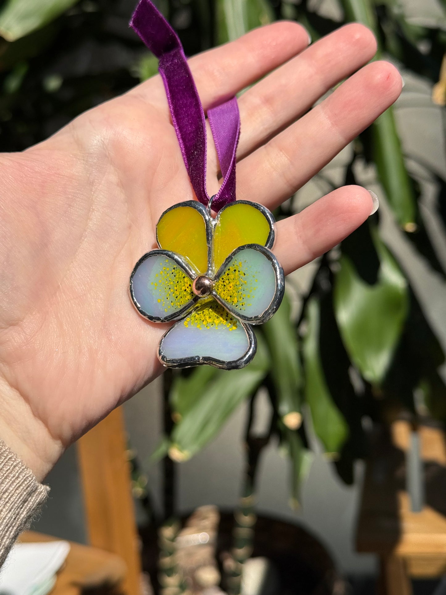 " . Pansy flower Yellow & L.blue irid with pattern, Stained glass Decorative ORNAMENT, Christmas decoration, Suncatcher