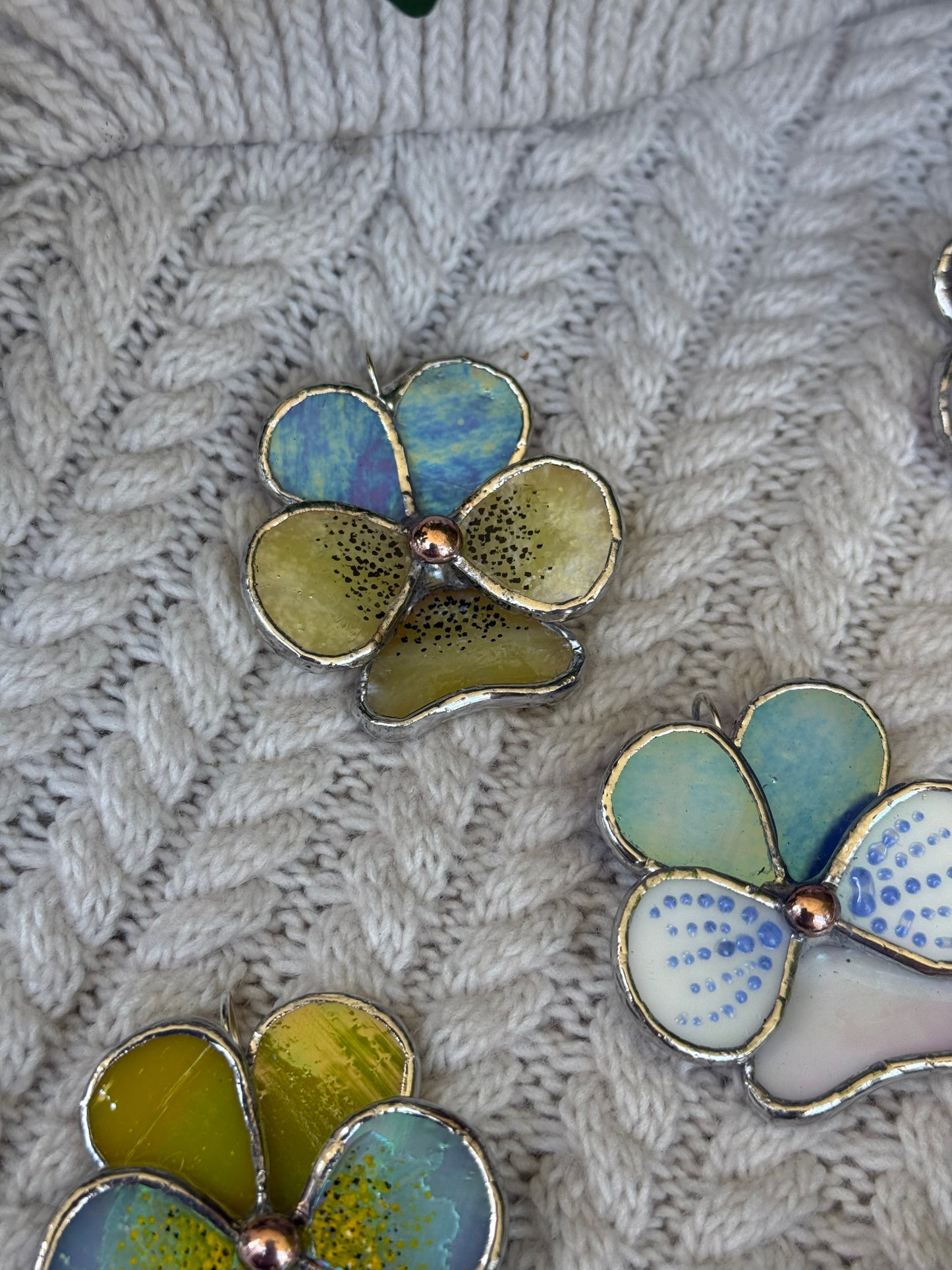 " .  CHOOSE COLOR Decorative ORNAMENTS Stained glass Pansy flower, Christmas decoration, Suncatcher, wall window hanging”